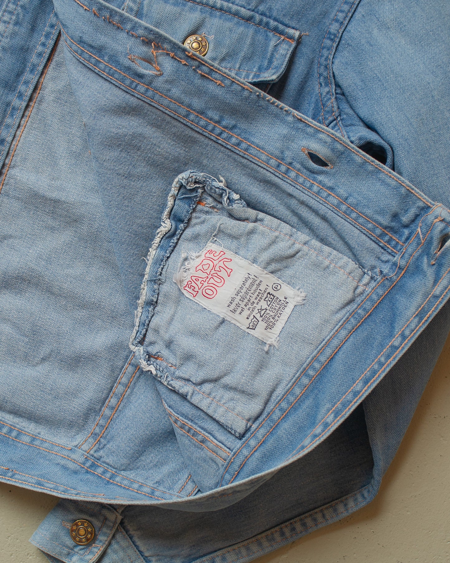 1980s Womens Fade Out Embroidered Denim Jacket blue - M/L
