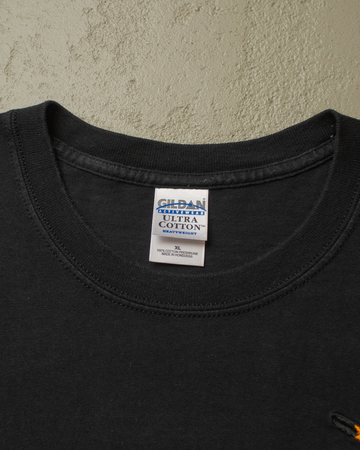 2000s Hannover Indians Embroidered T-shirt black - XL