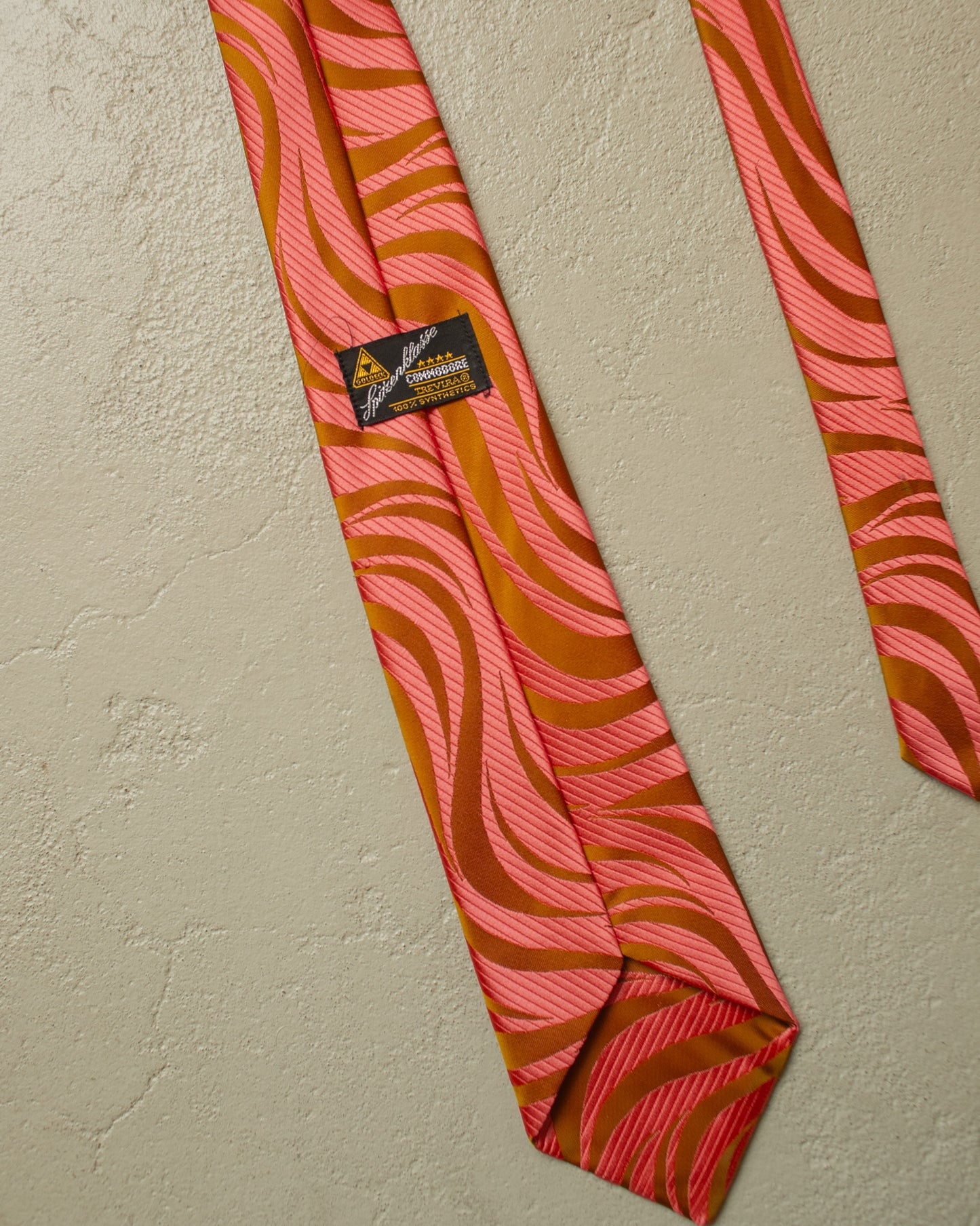 1970s Goldeck Pattern Tie pink
