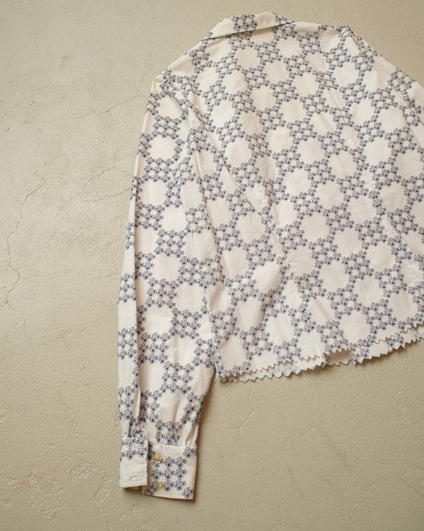 1940s/50s unworn German Womens Flower Print Blouse white -