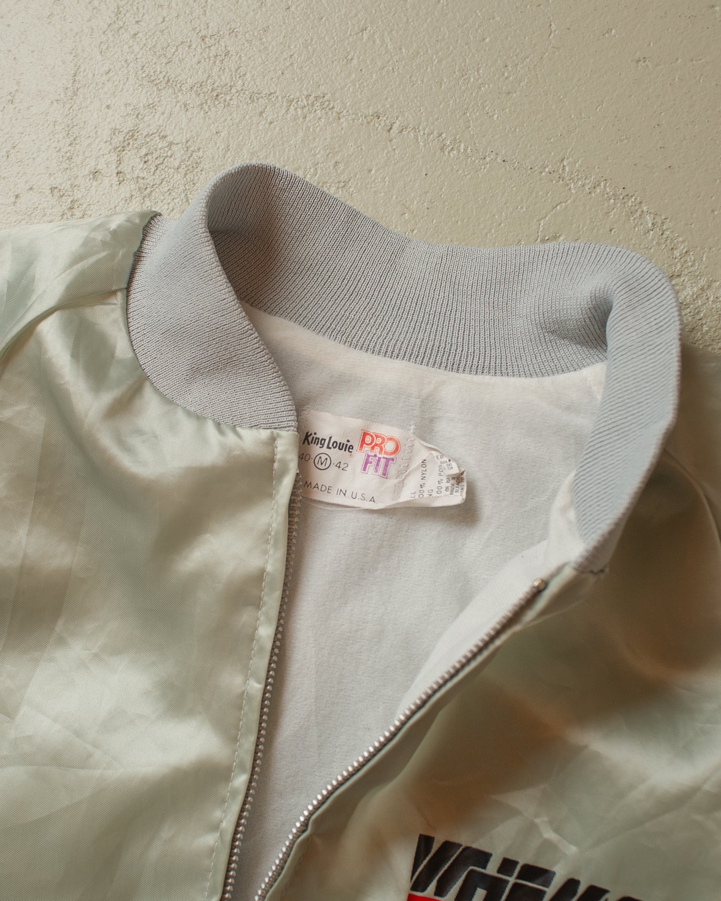 1980s King Louie Whemco Satin Bomber Jacket beige - M