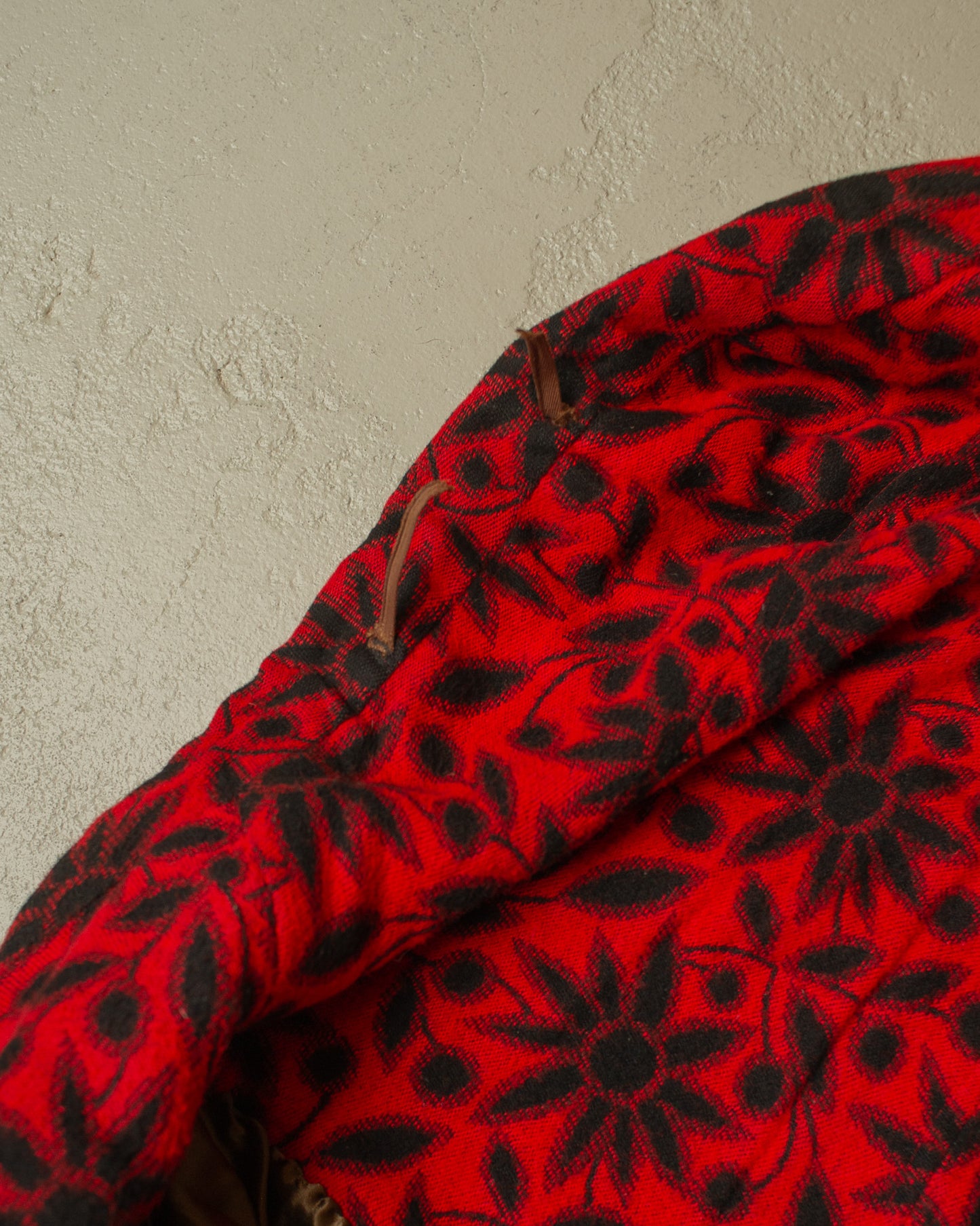 1930s German Sunflower Pattern Wool Smoking Coat red - M/L