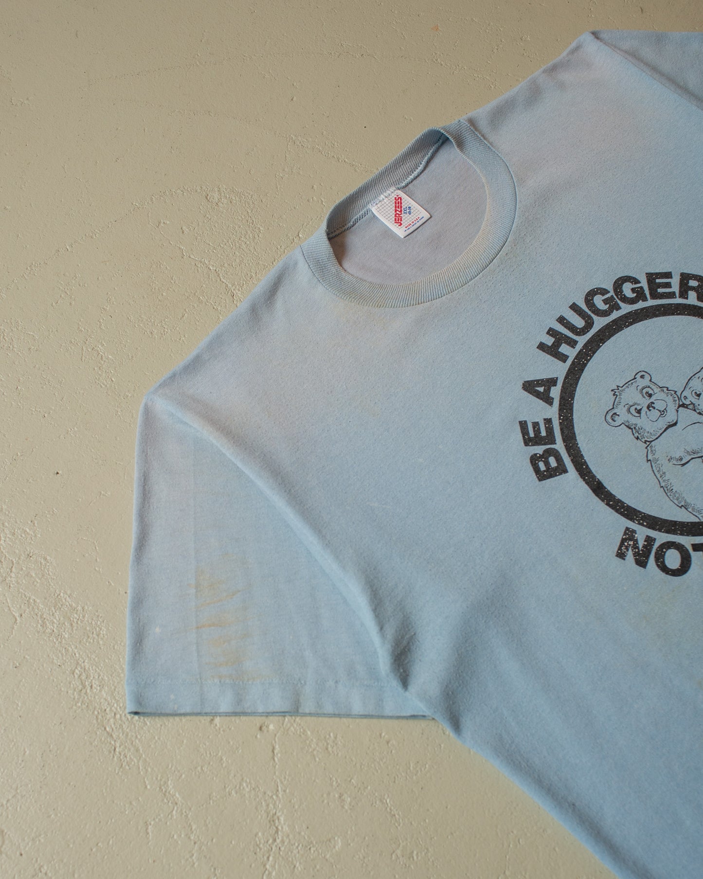 1990 stained "Be a Hugger" T-shirt blue - XL/XXL