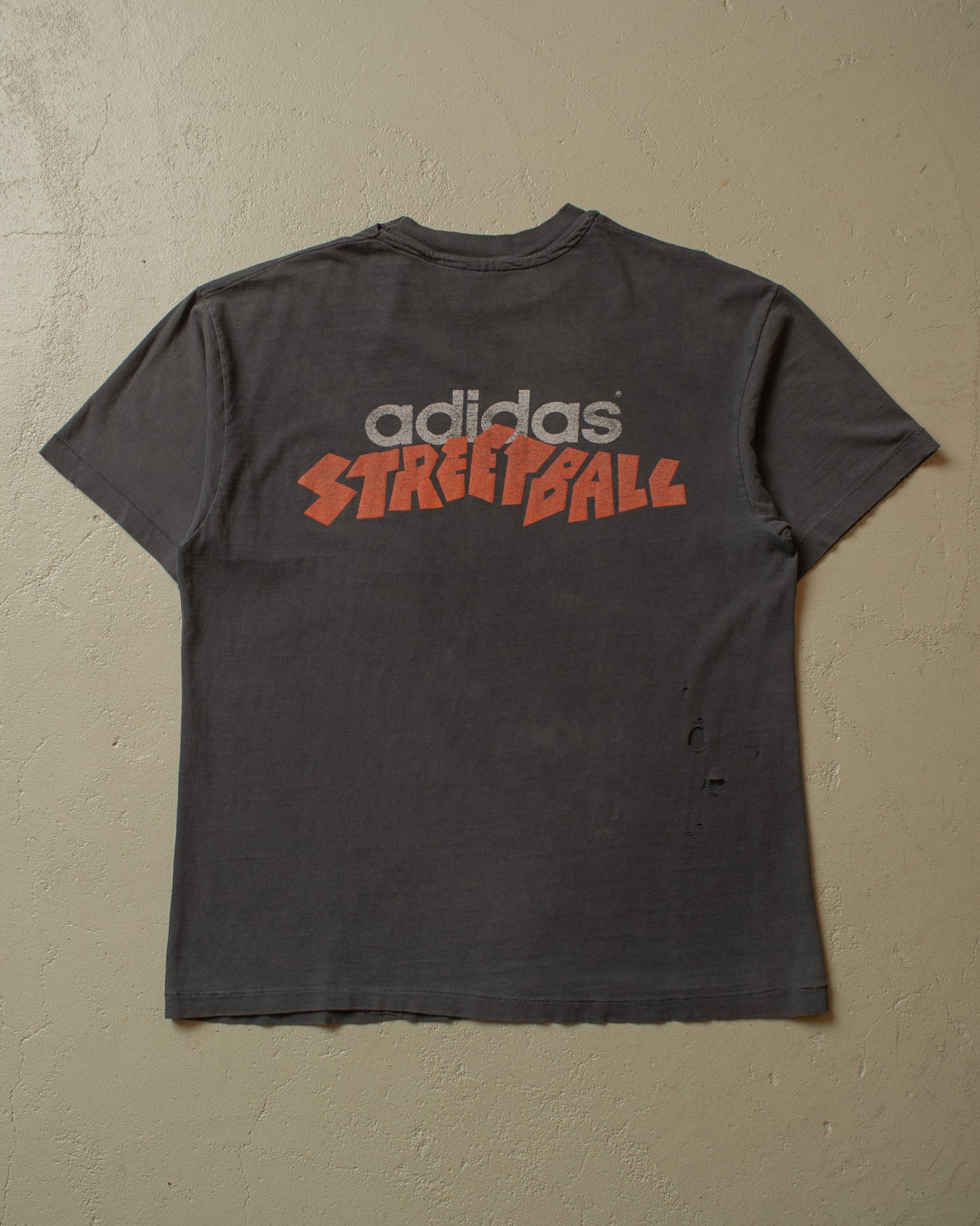 1994 distressed Adidas Streetball T-shirt black - M/L