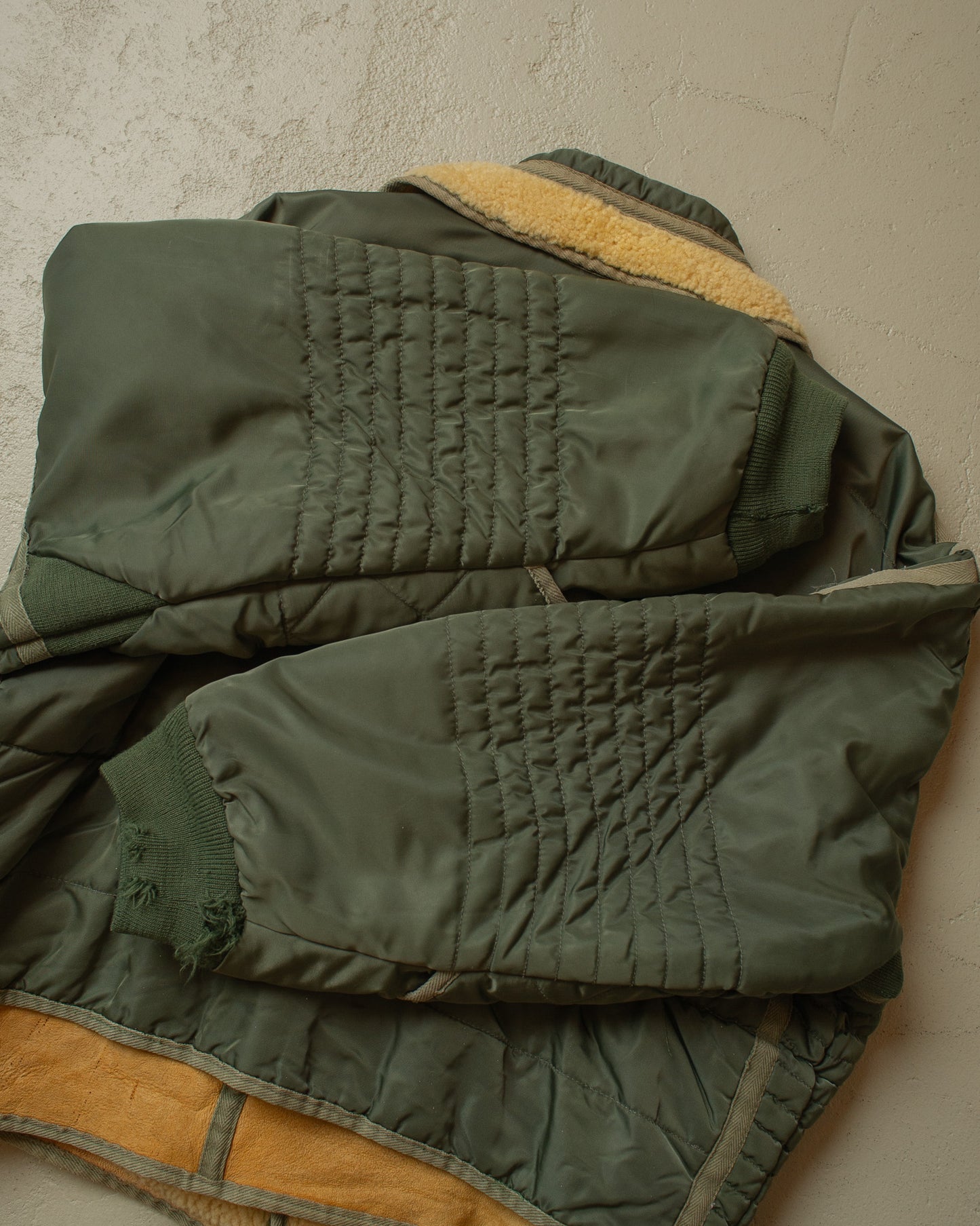 1980s Chevignon Quilted Flight Jacket green - L
