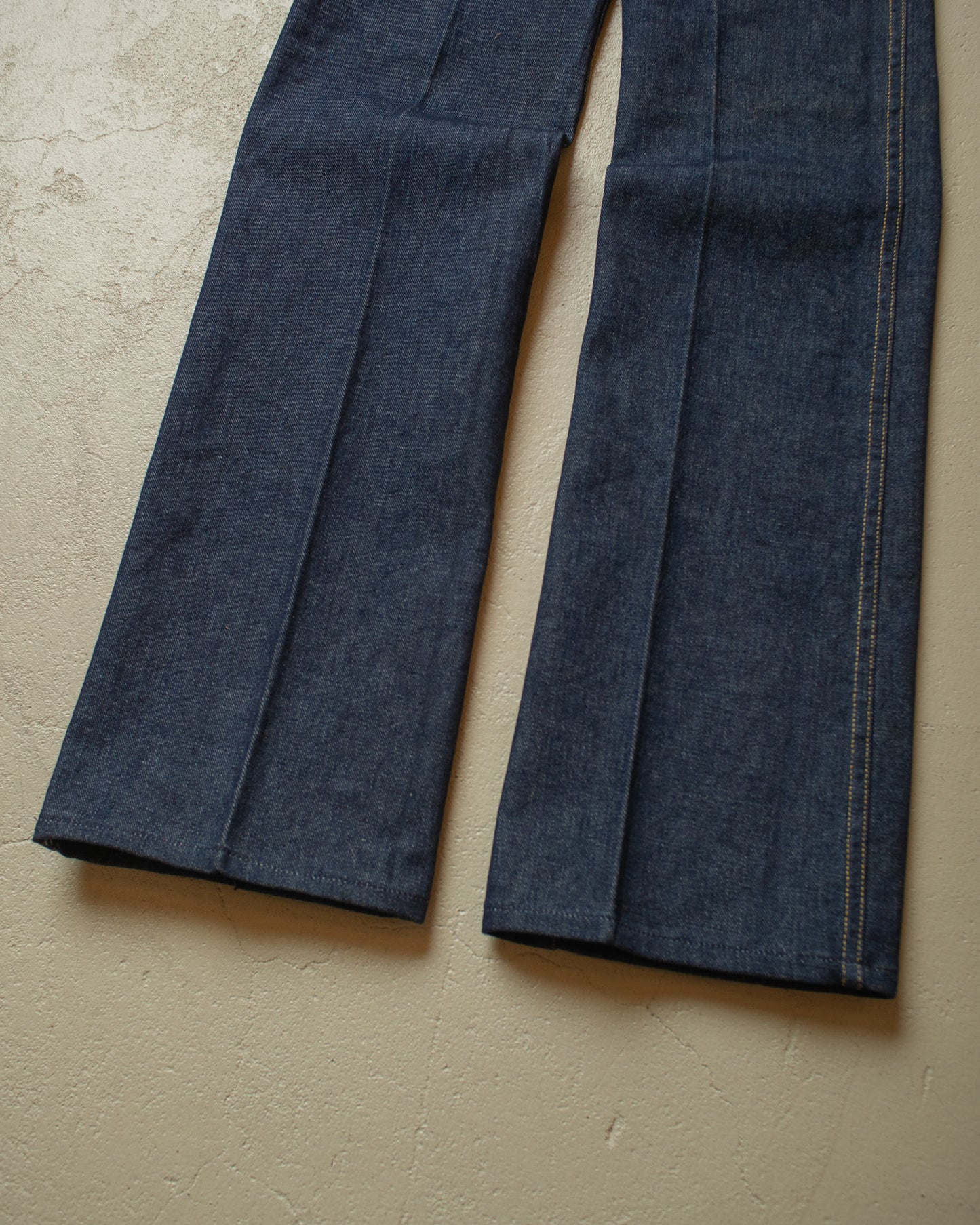 1970s unworn Lee Flared Jeans navyblue - W27 L32