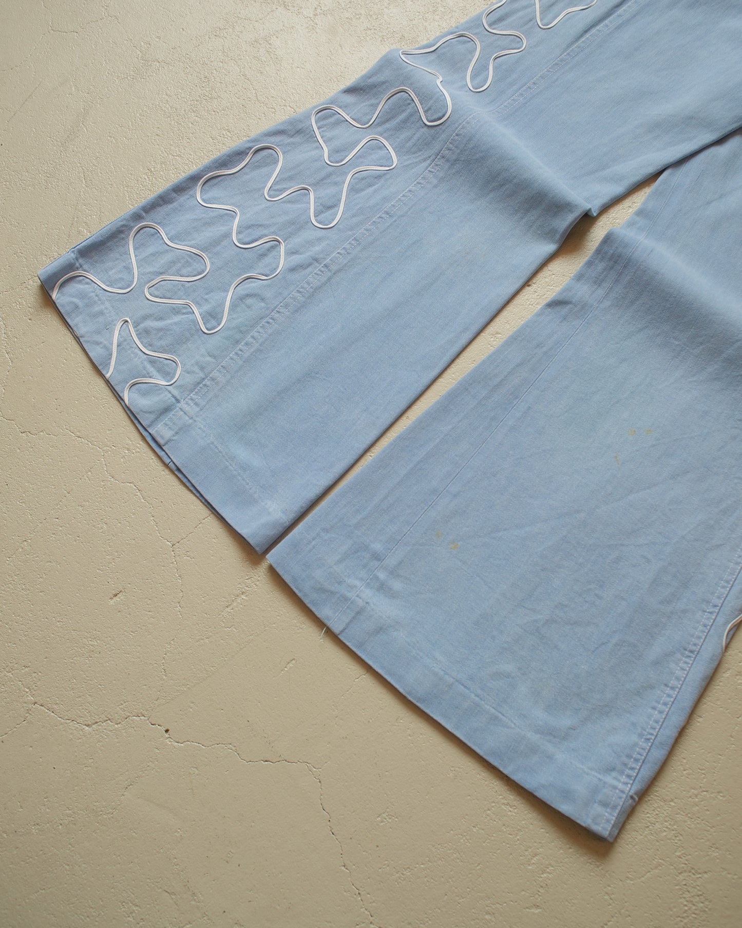1970s Embroidered Bellbottom Jeans blue - W29 L31