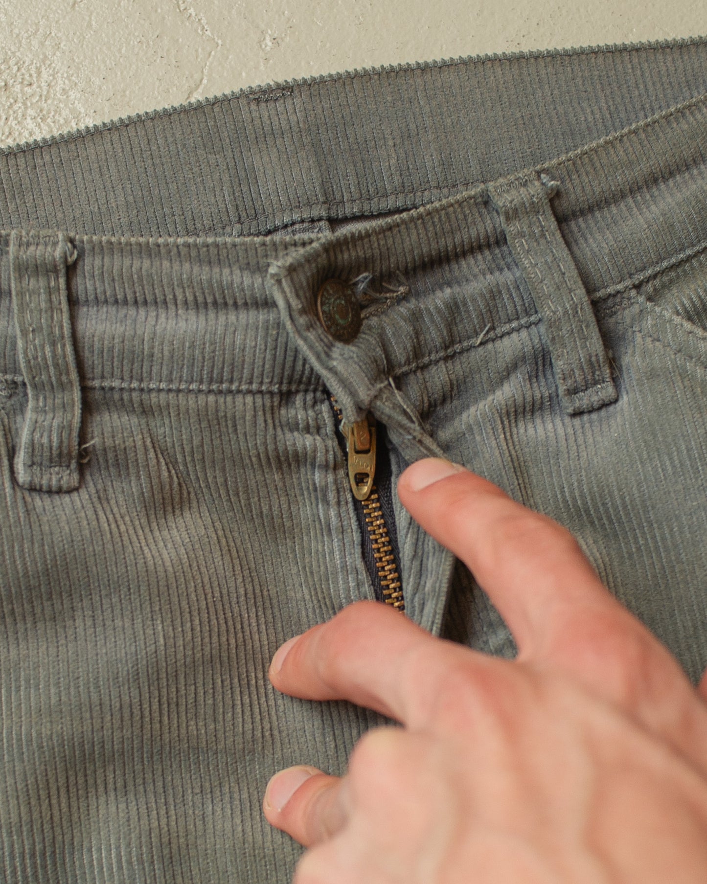 1970s Levi´s Flared Corduroy Mud Wash Pants grey - W29 L31