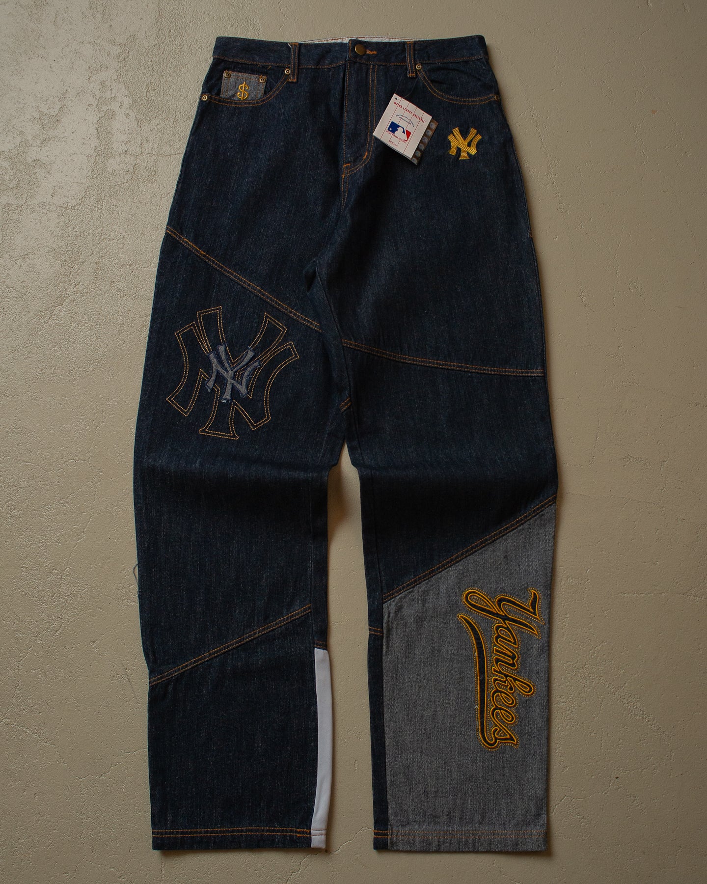 00s NWT Majestic New York Yankees Denim - W34/36/42