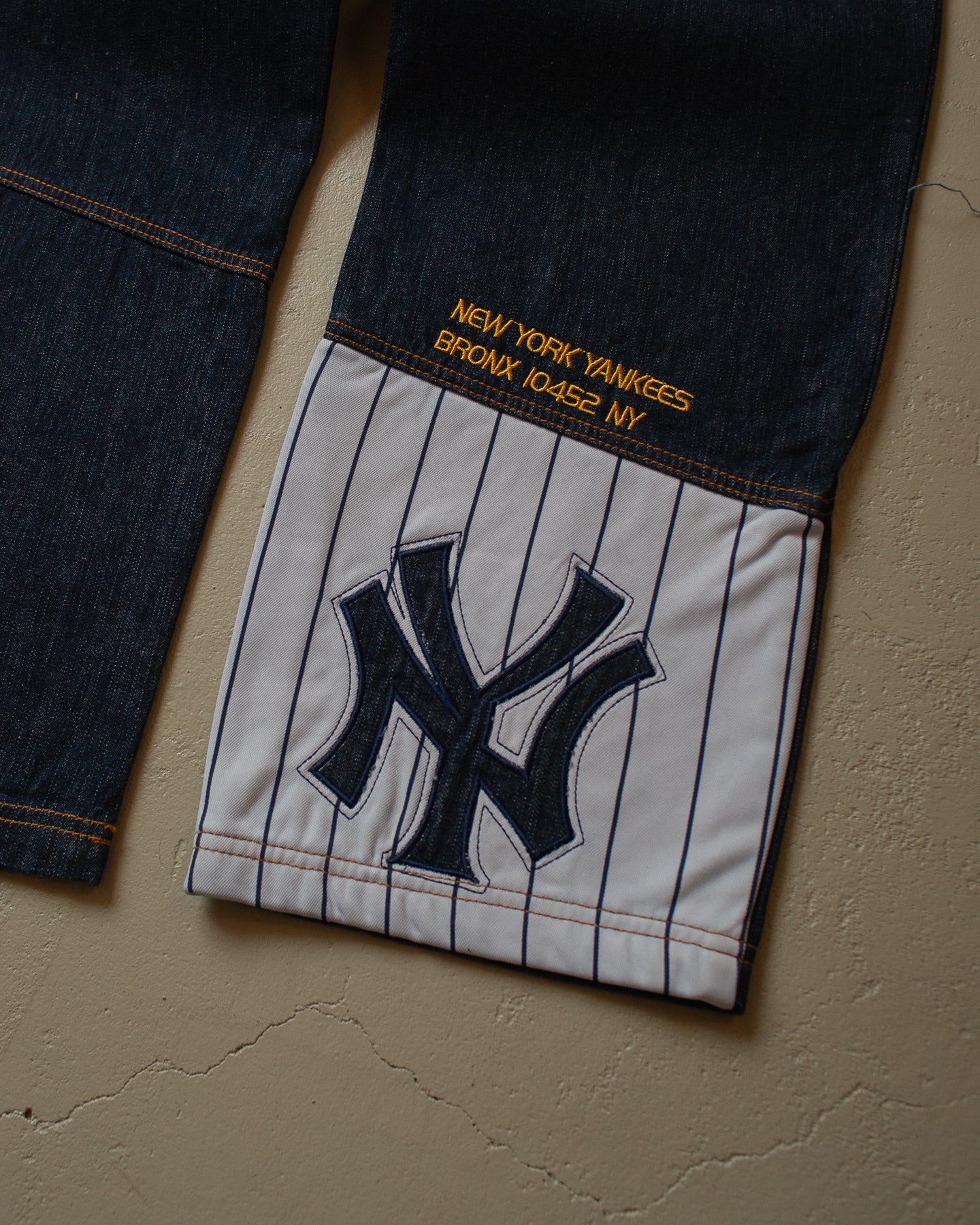 00s NWT Majestic New York Yankees Denim - W34/36/42