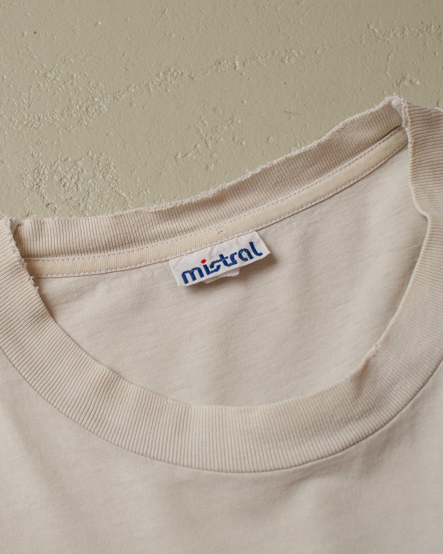 90s thrashed Mistral Windsurfing T-shirt beige - XL