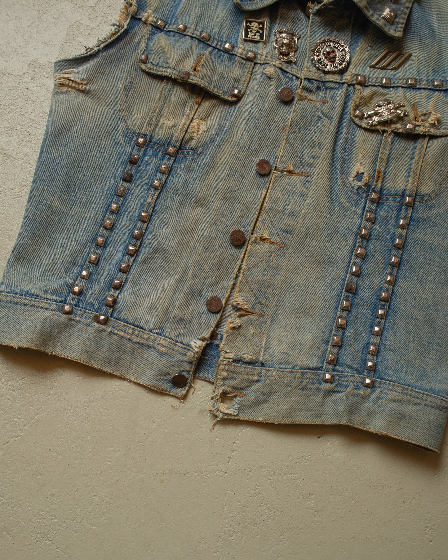 1980s distressed Rifle Personalized Biker Denim Vest blue - M