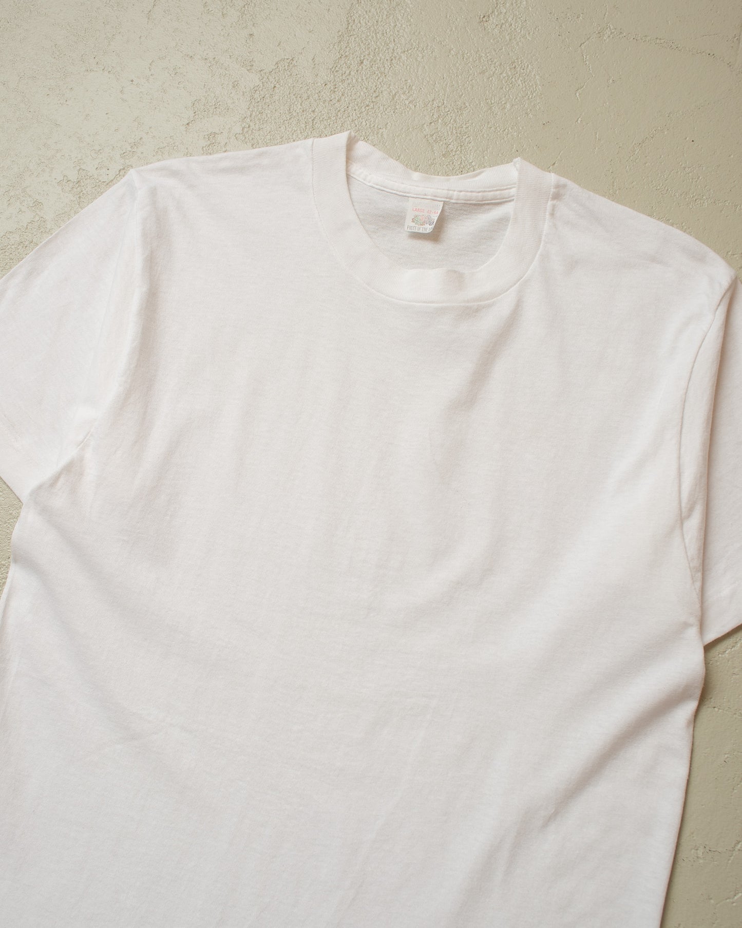 1980s Fruit of the Loom Blank T-shirt white - M/L