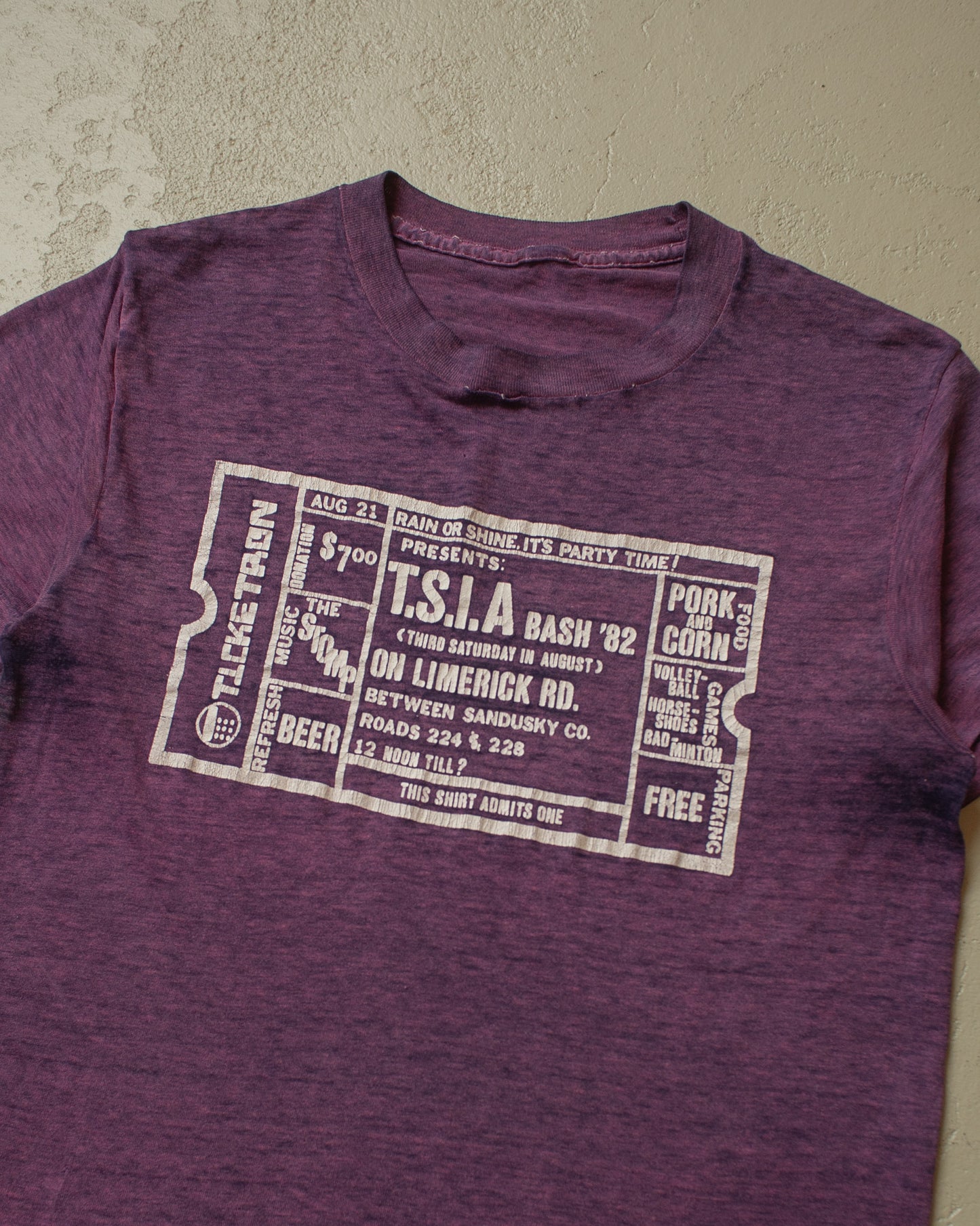 1982 T.S.I.A Bash Faded Ticket T-shirt purple - XS/S