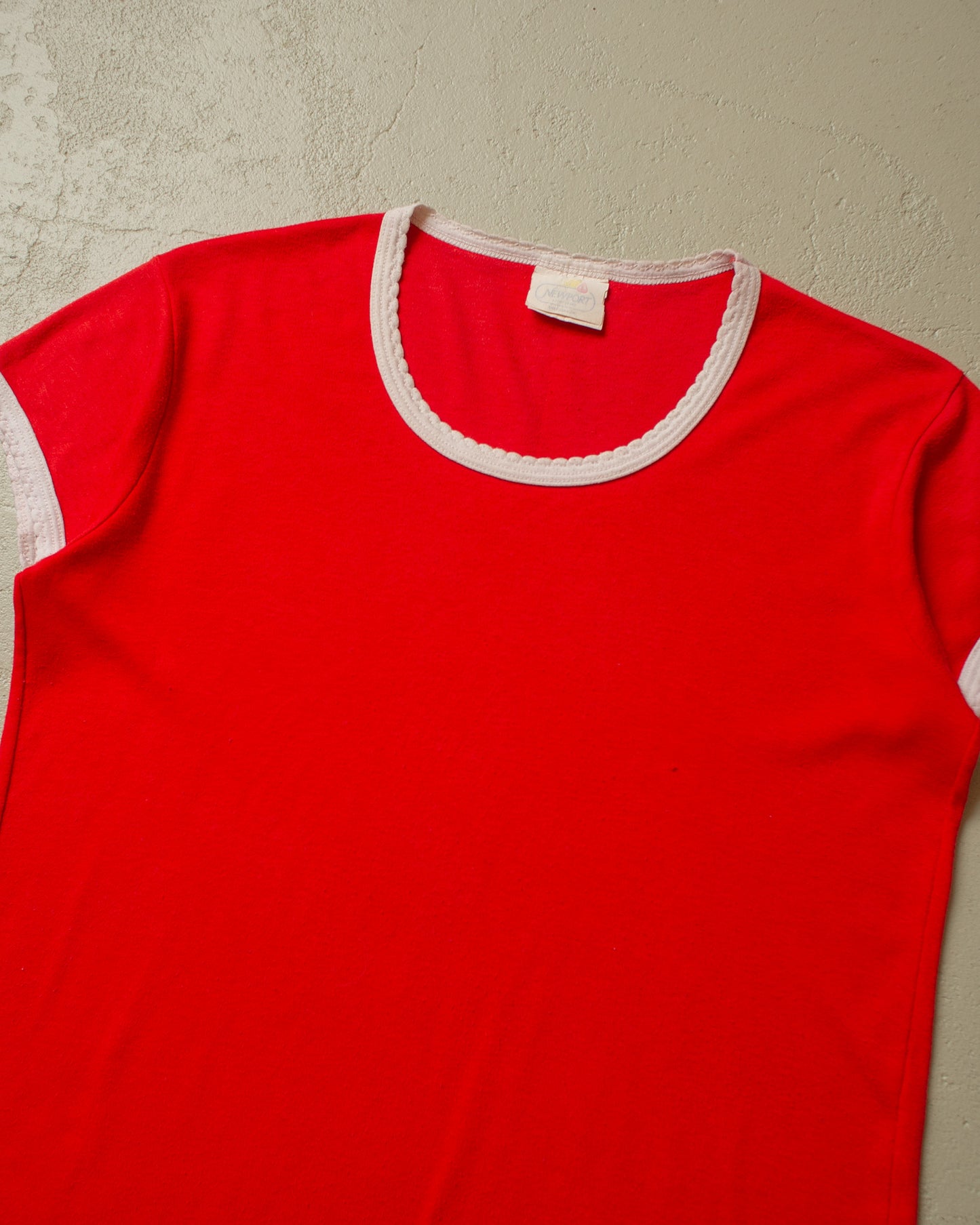 1980s Womens Newport Two Tone Ringer T-shirt red - M/L