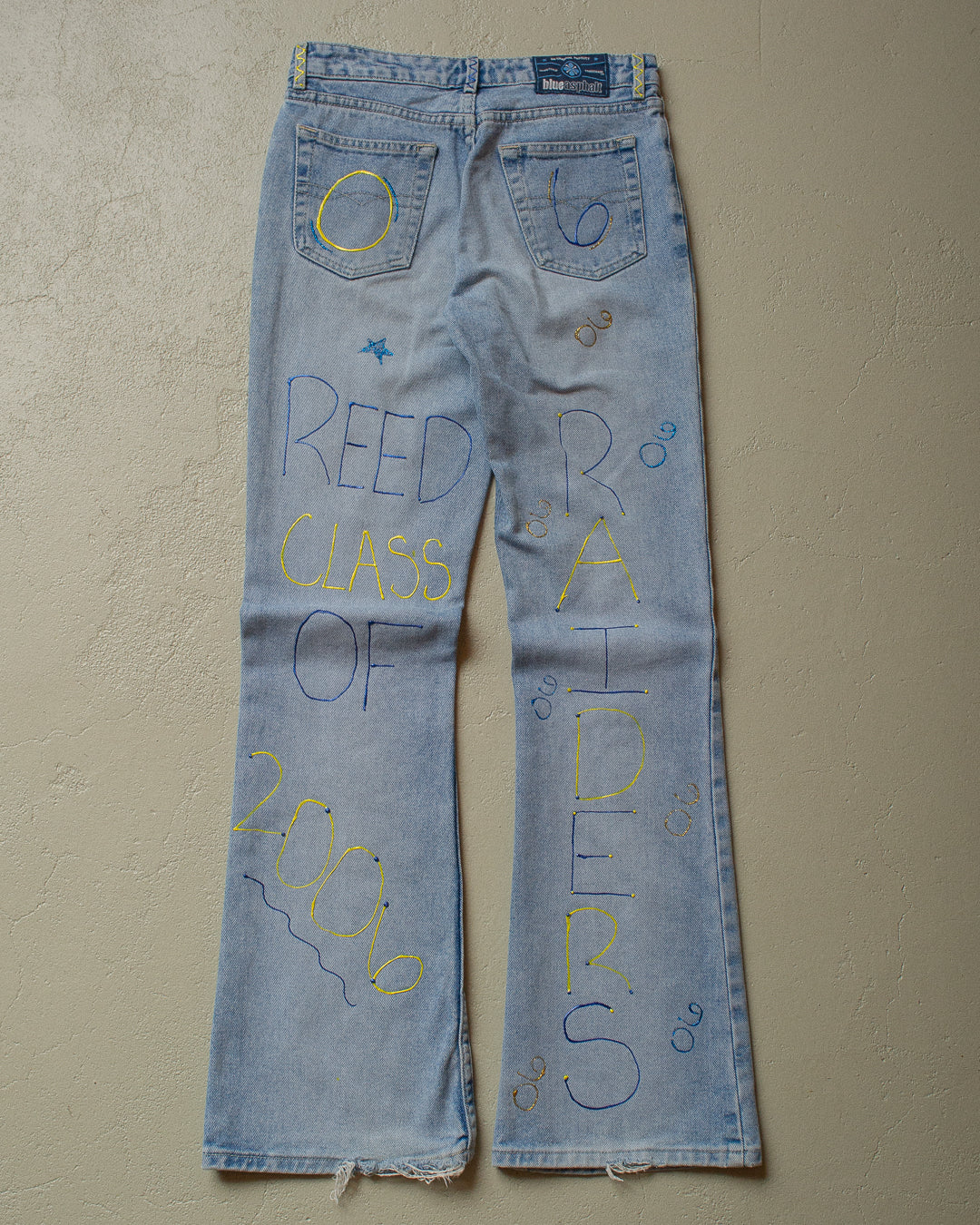 2000s Handpainted Flared Jeans - 28