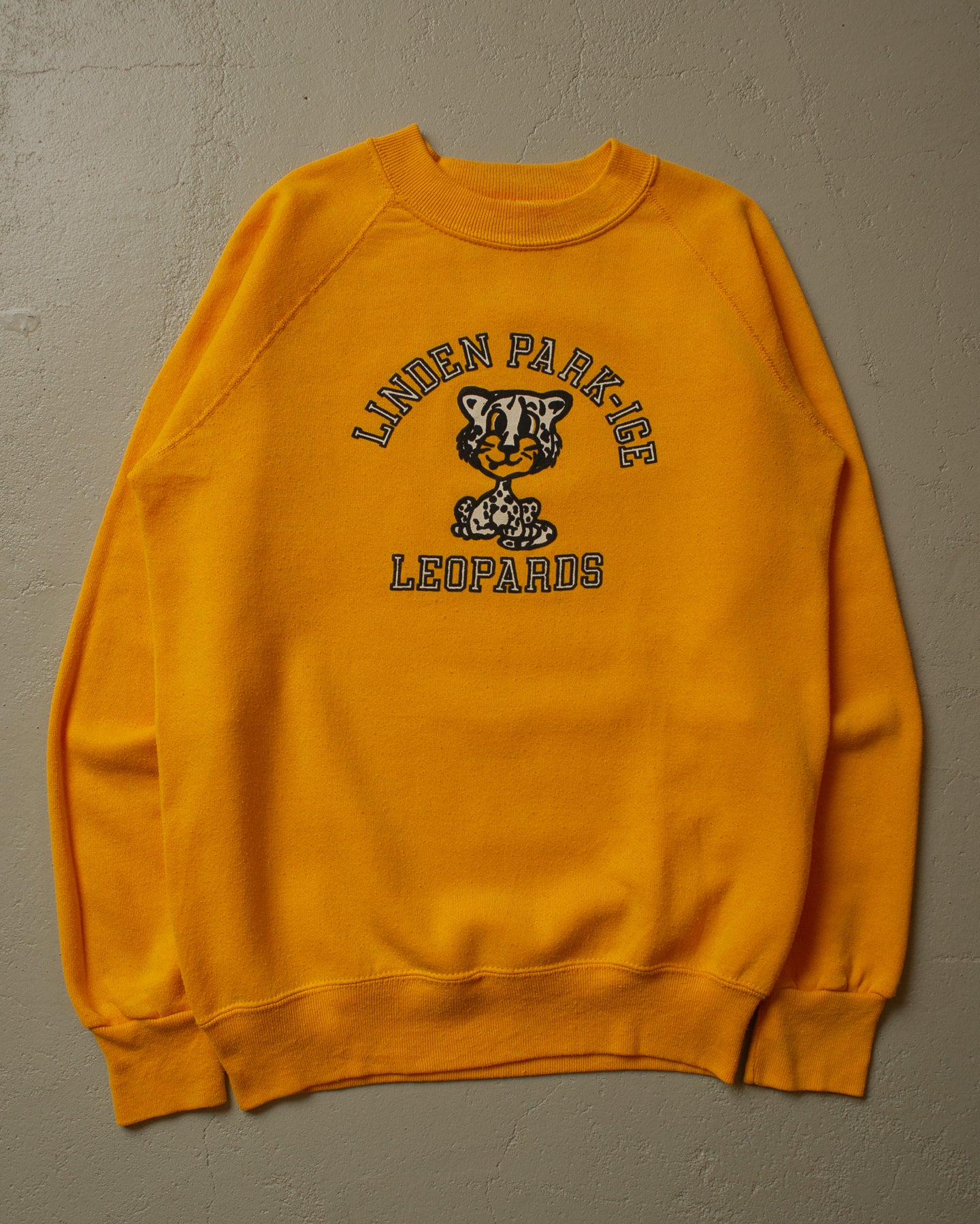 1980s Linden Leopards Sweatshirt yellow - S/M