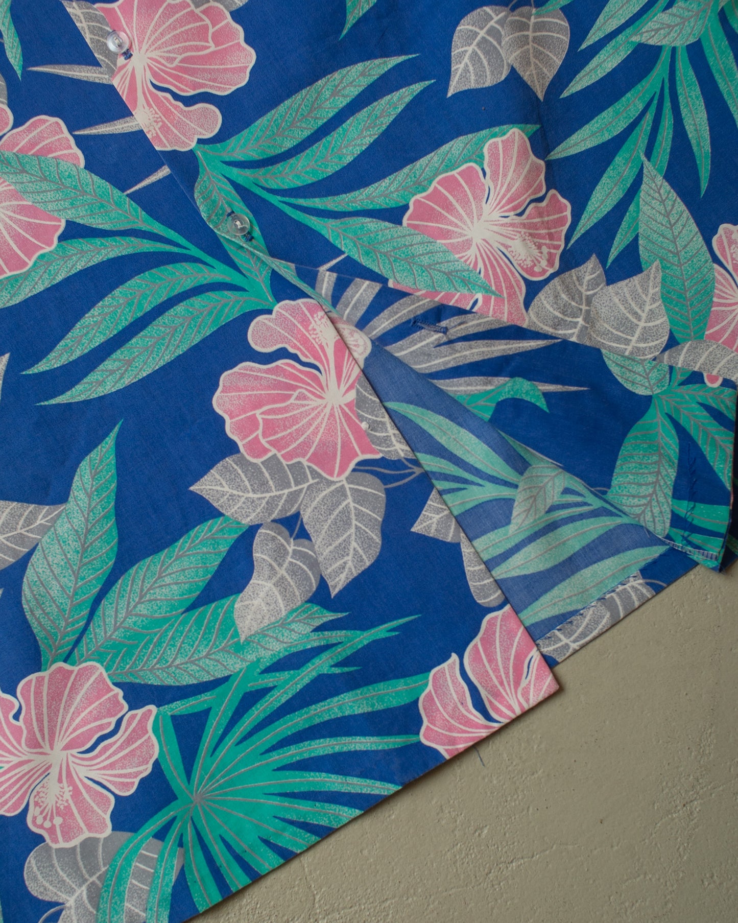 1950s/60s Helena´s Leaf Pattern Hawaii Shirt blue - XL