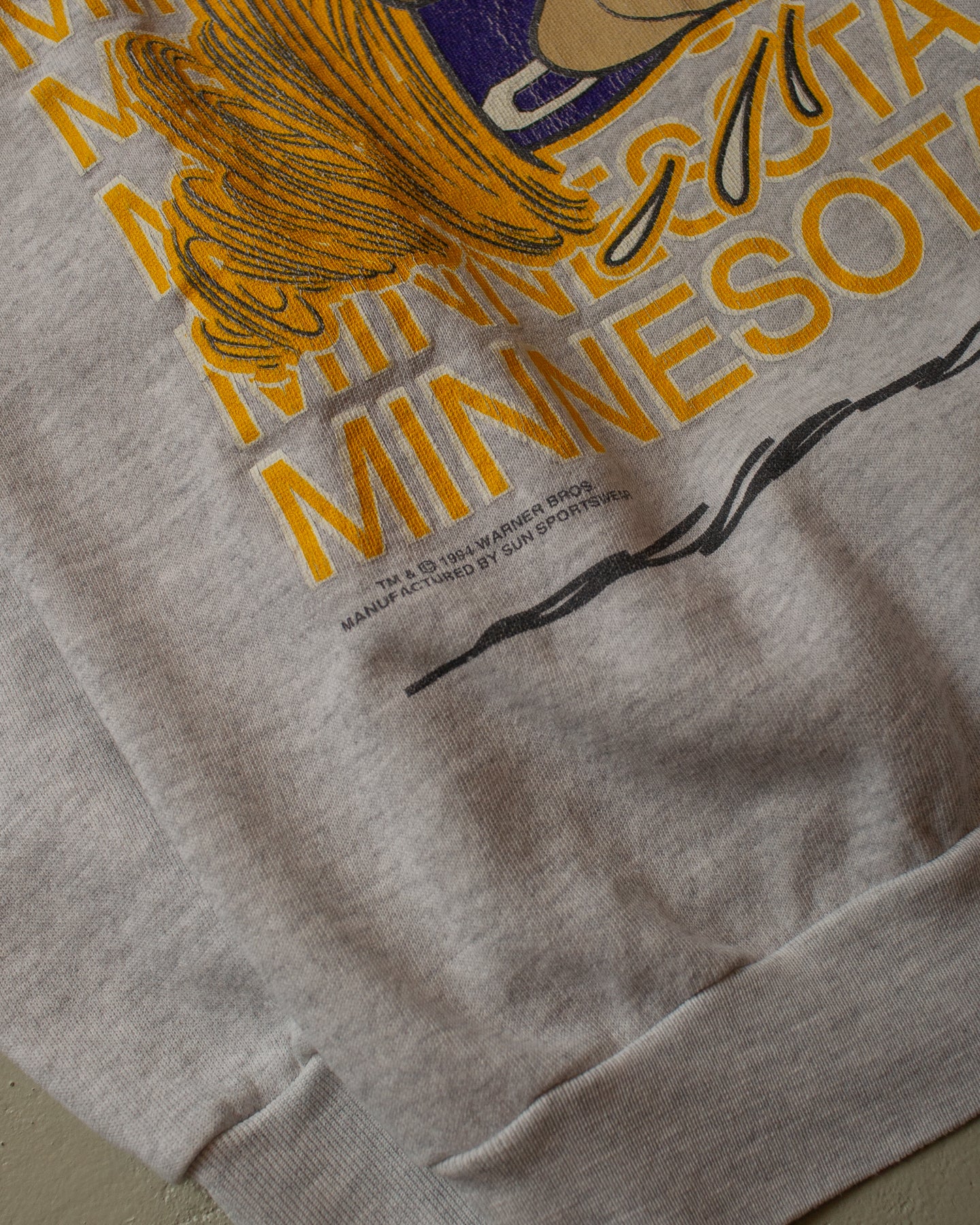 1994 distressed Minnesota Vikings Taz Sweatshirt grey - M/L