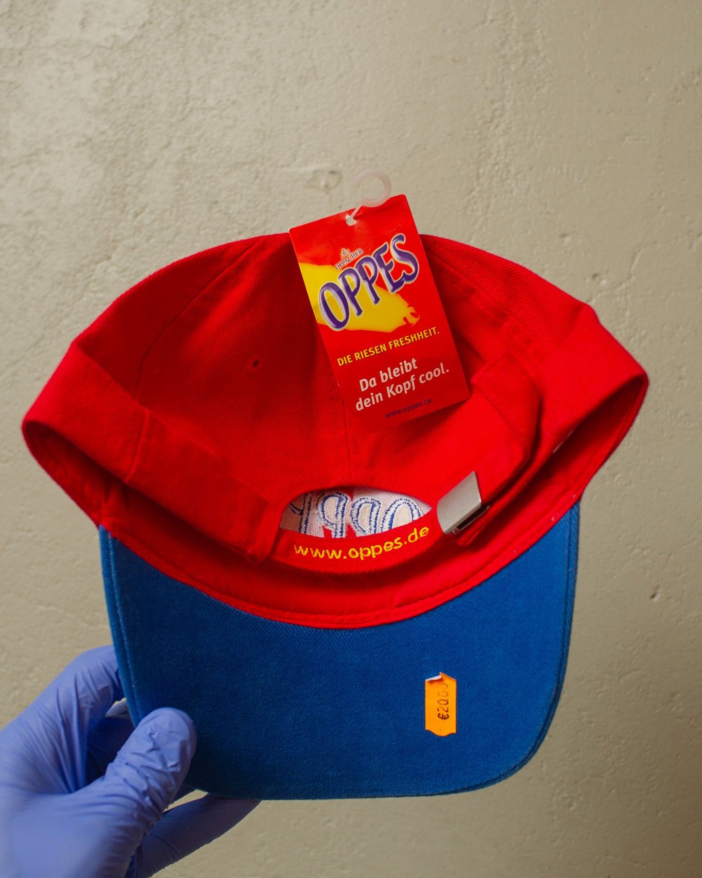 2000s Oppes "Die riesen Freshheit" Strapback red
