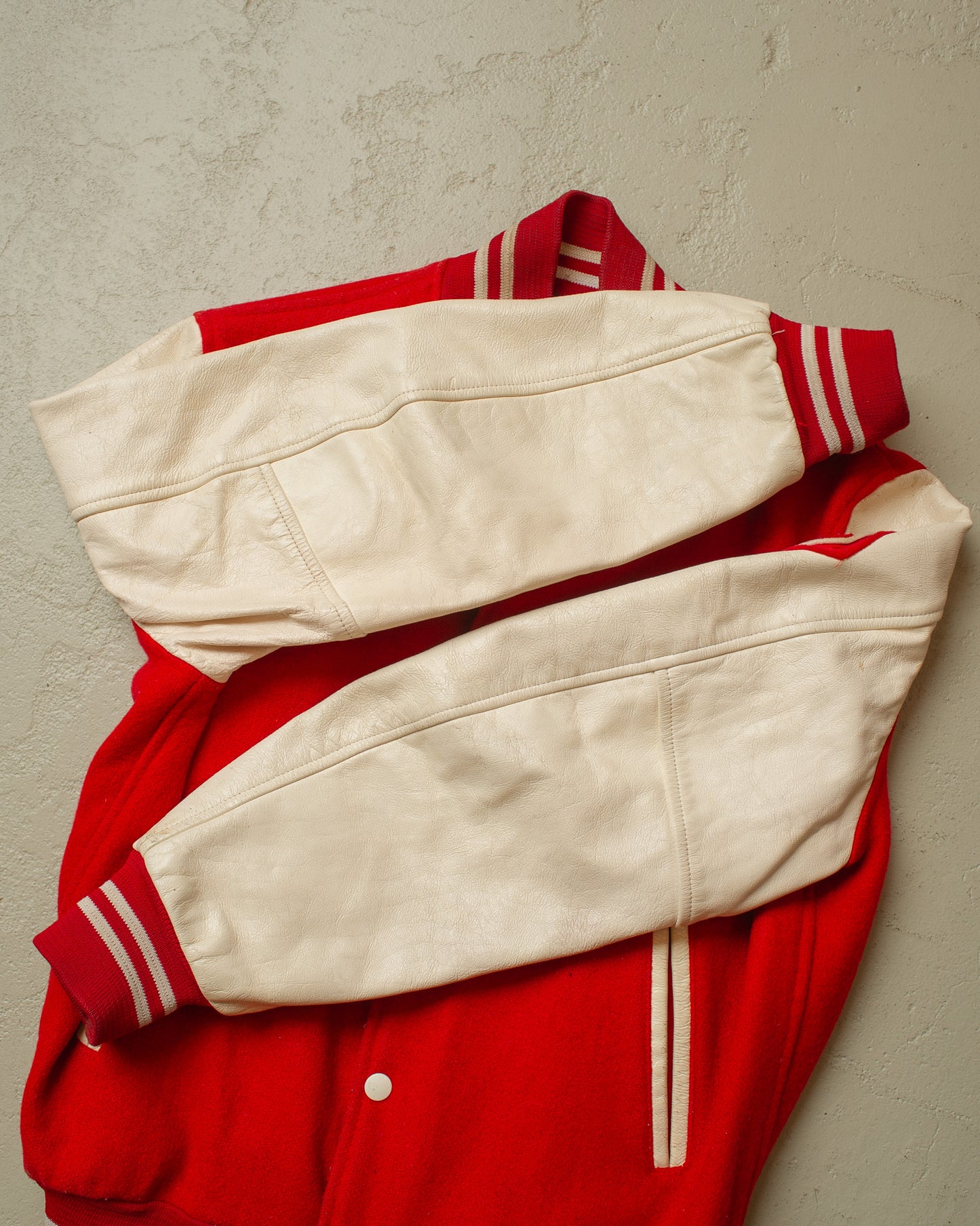 1983 Canada Varsity Jacket red - S/M