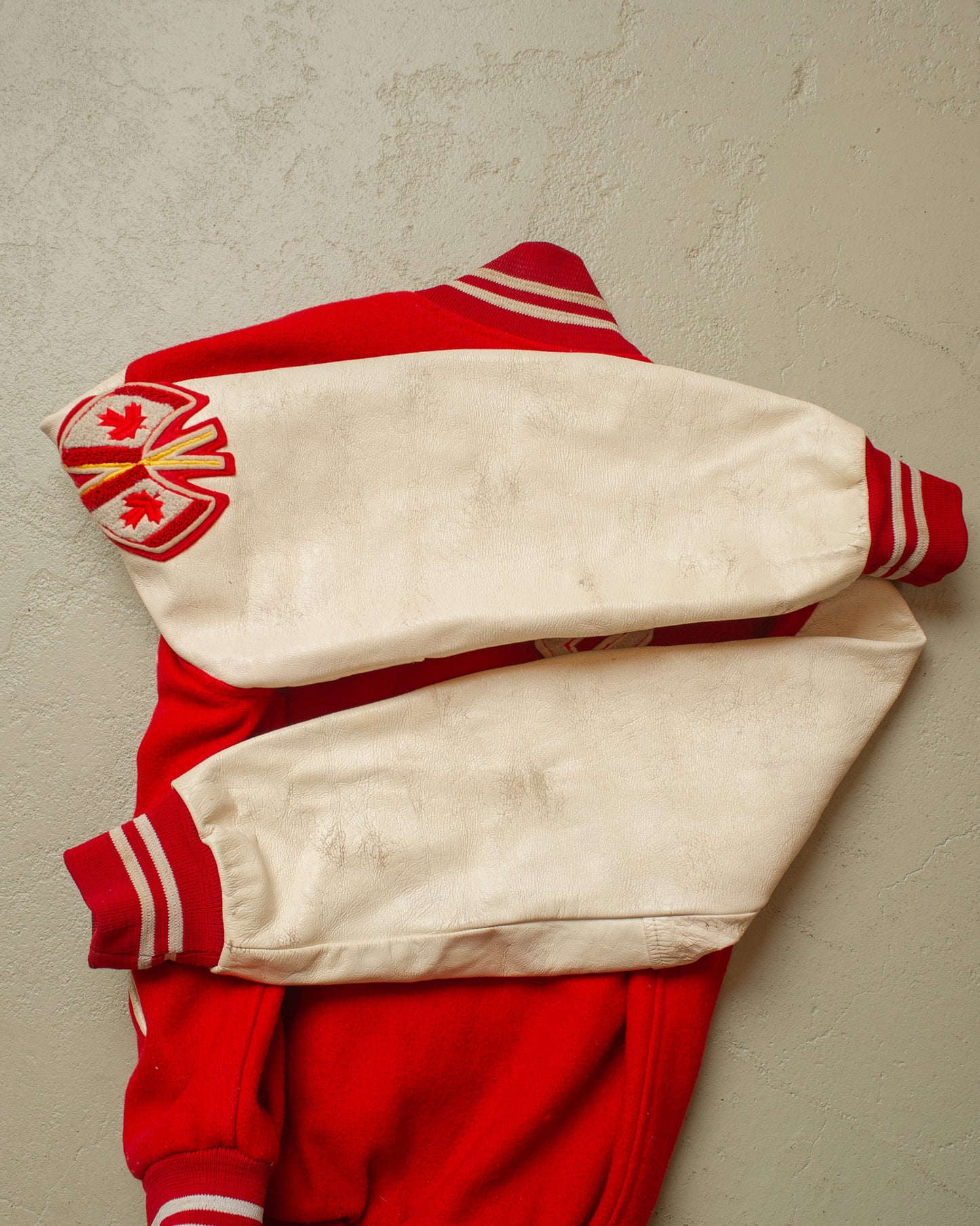 1983 Canada Varsity Jacket red - S/M