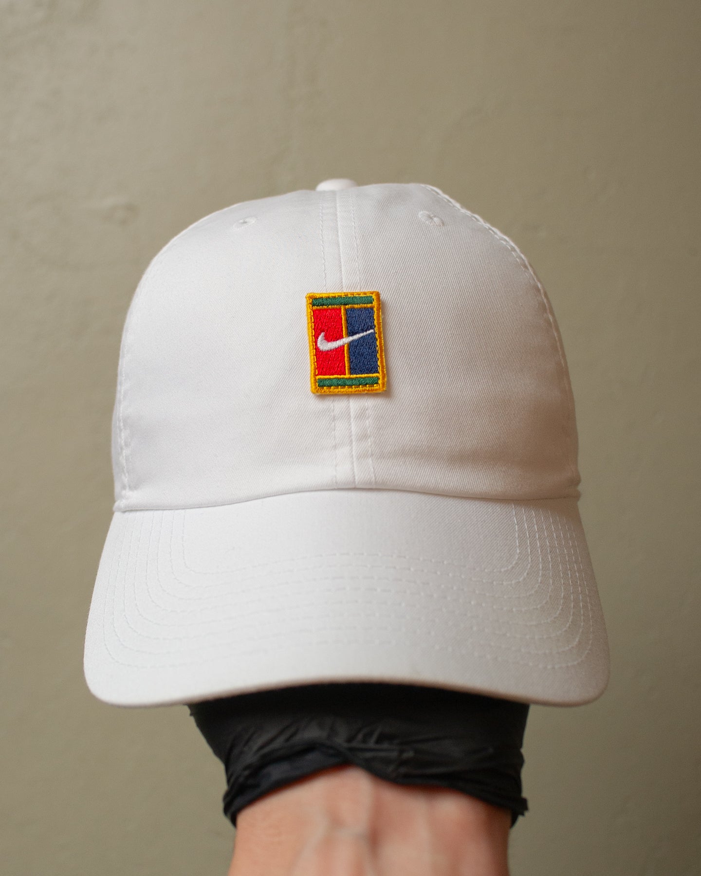 Nike Supreme Court Strapback white