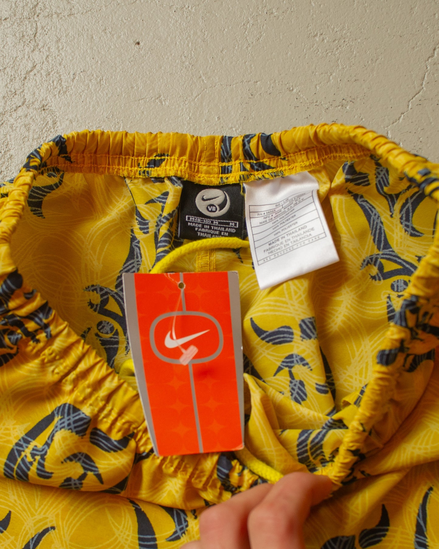 2000s Deadstock Nike Volleyball Tribal Shorts - S/M
