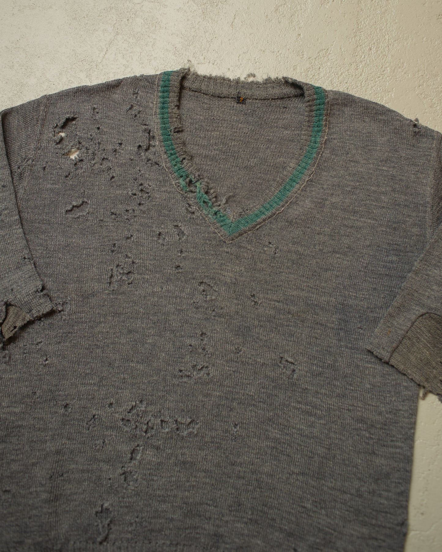 1940s thrashed WW2 German Army V-Neck Knit Sweater grey - M/L