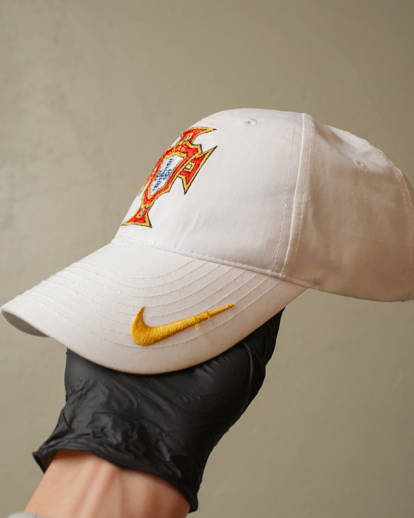 2000s Nike Portugal Strapback white