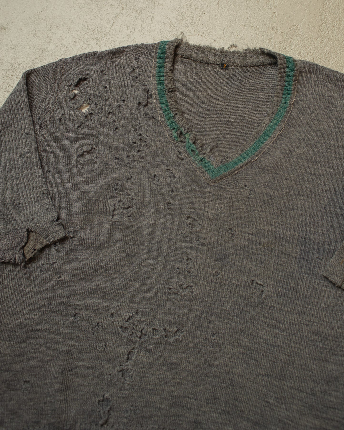 1940s thrashed WW2 German Army V-Neck Knit Sweater grey - M/L