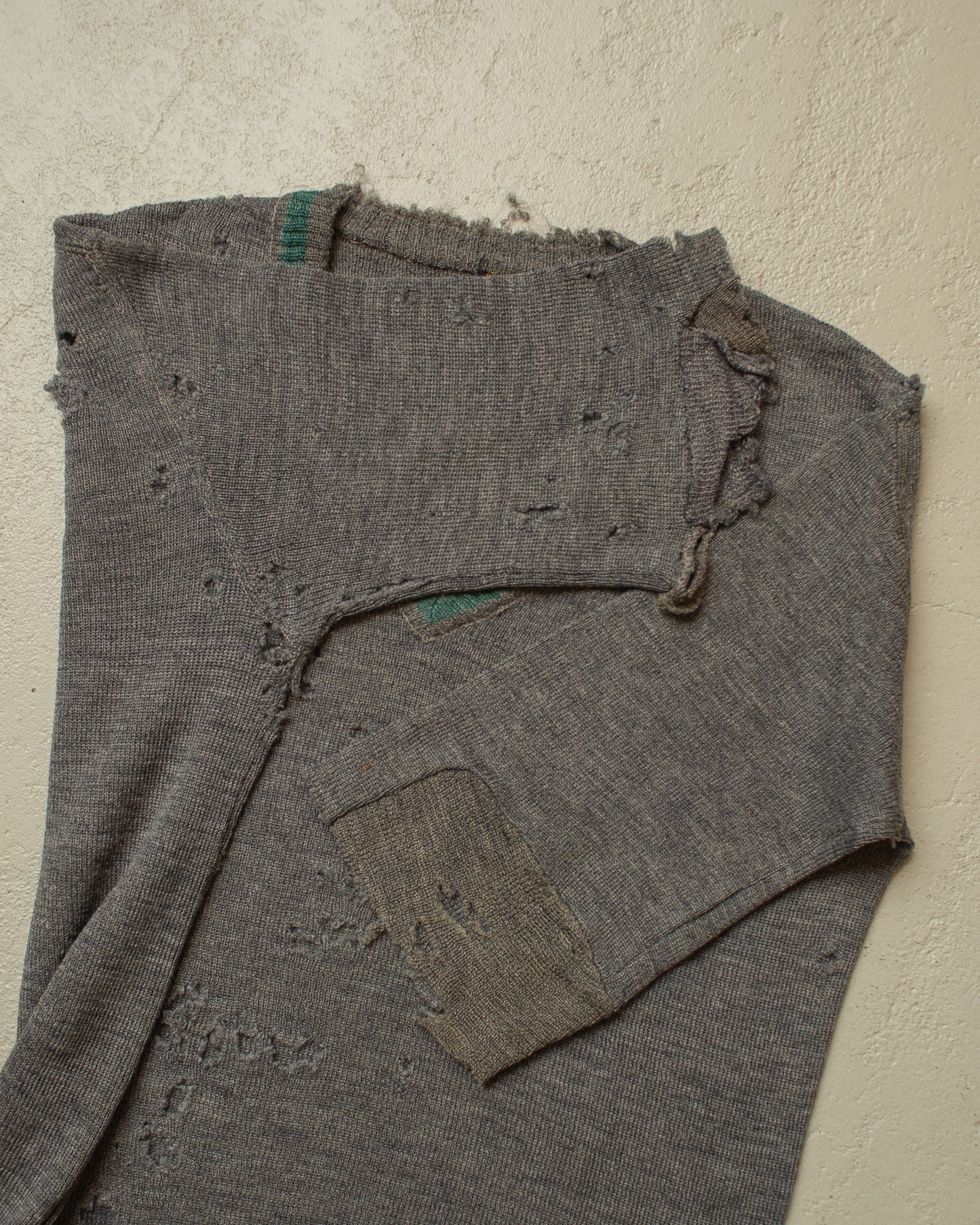1940s thrashed WW2 German Army V-Neck Knit Sweater grey - M/L