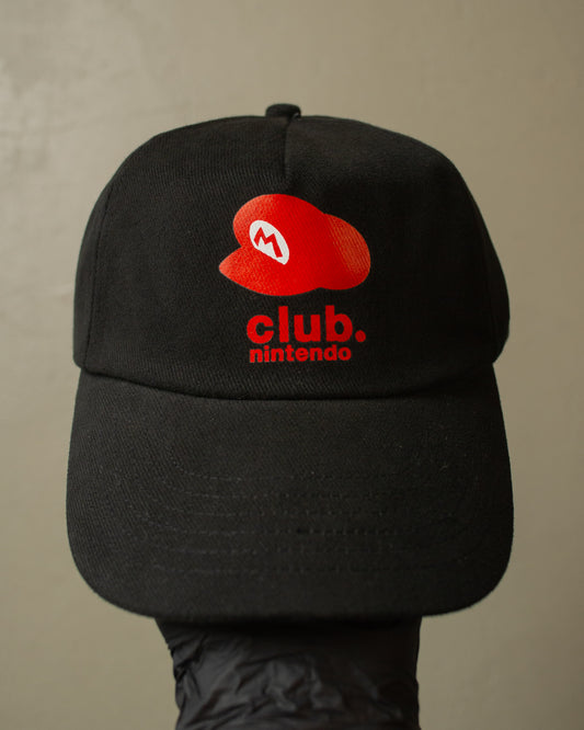 2000s unworn Nintendo Club Strapback black