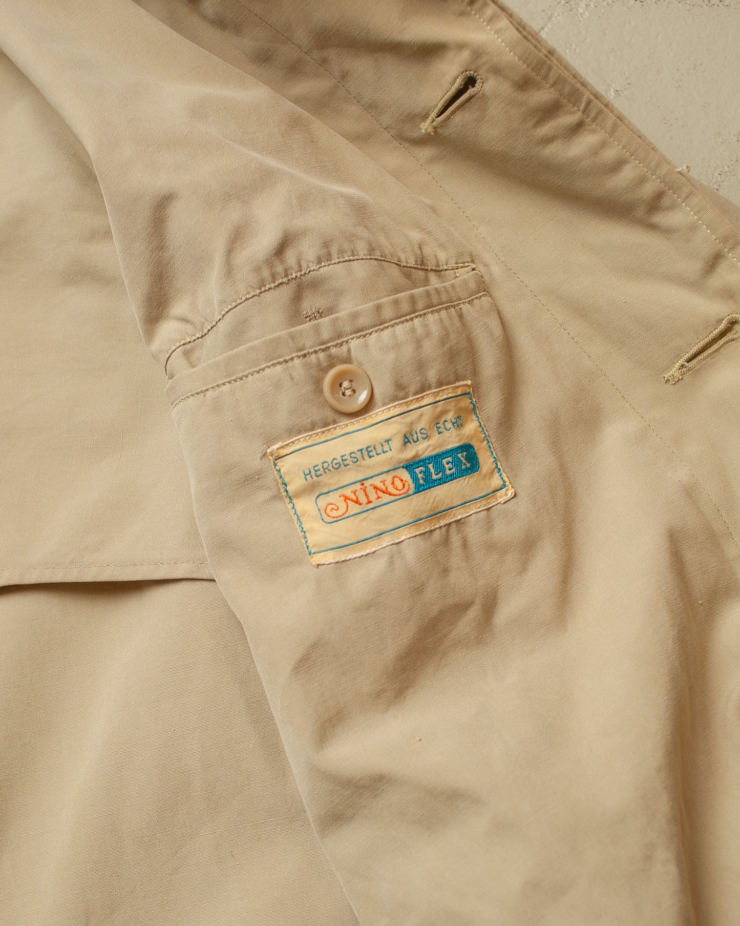 1940s German Elesco Raglan Trenchcoat beige - L