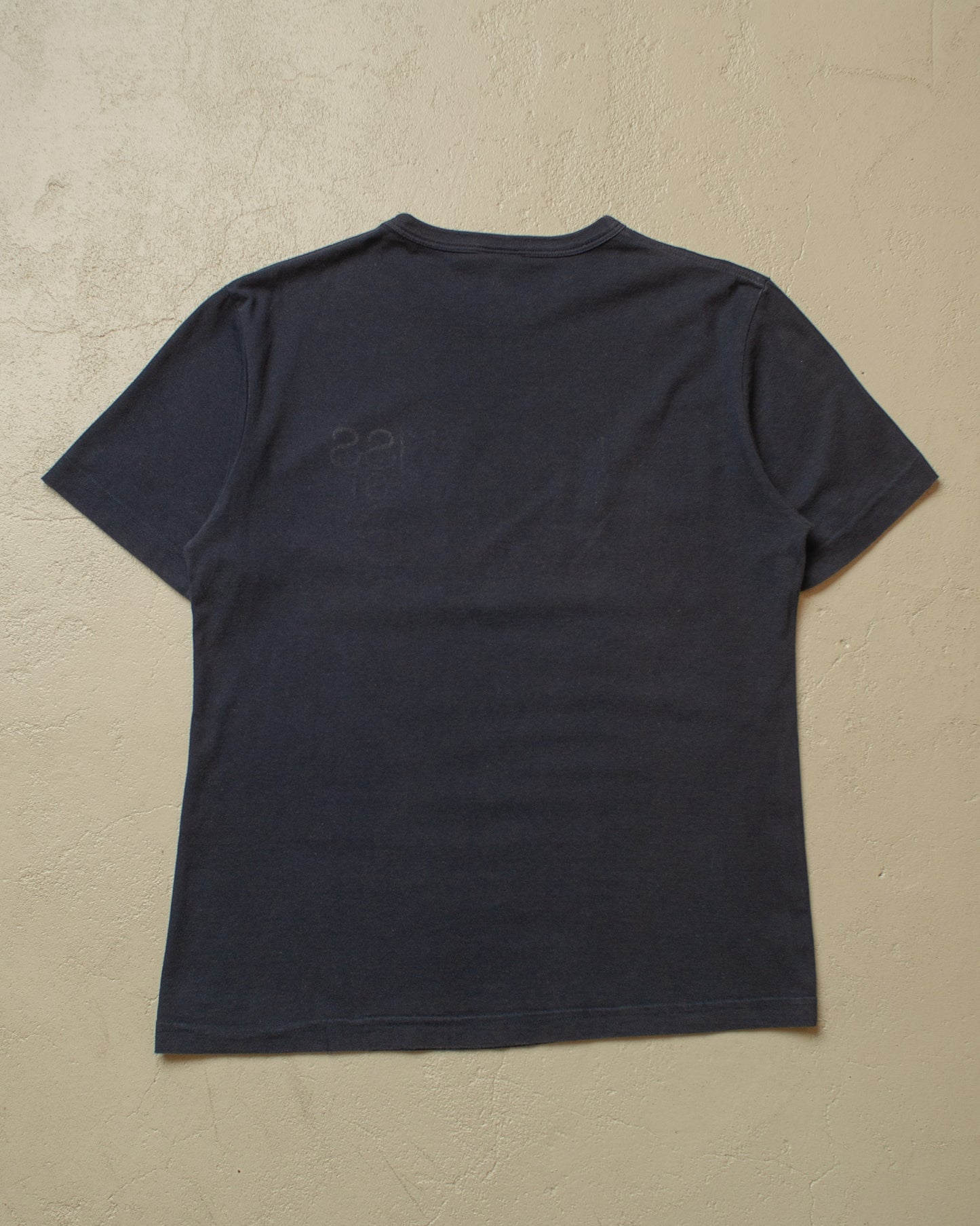 2000s Never kiss on first date T-shirt black - M/L