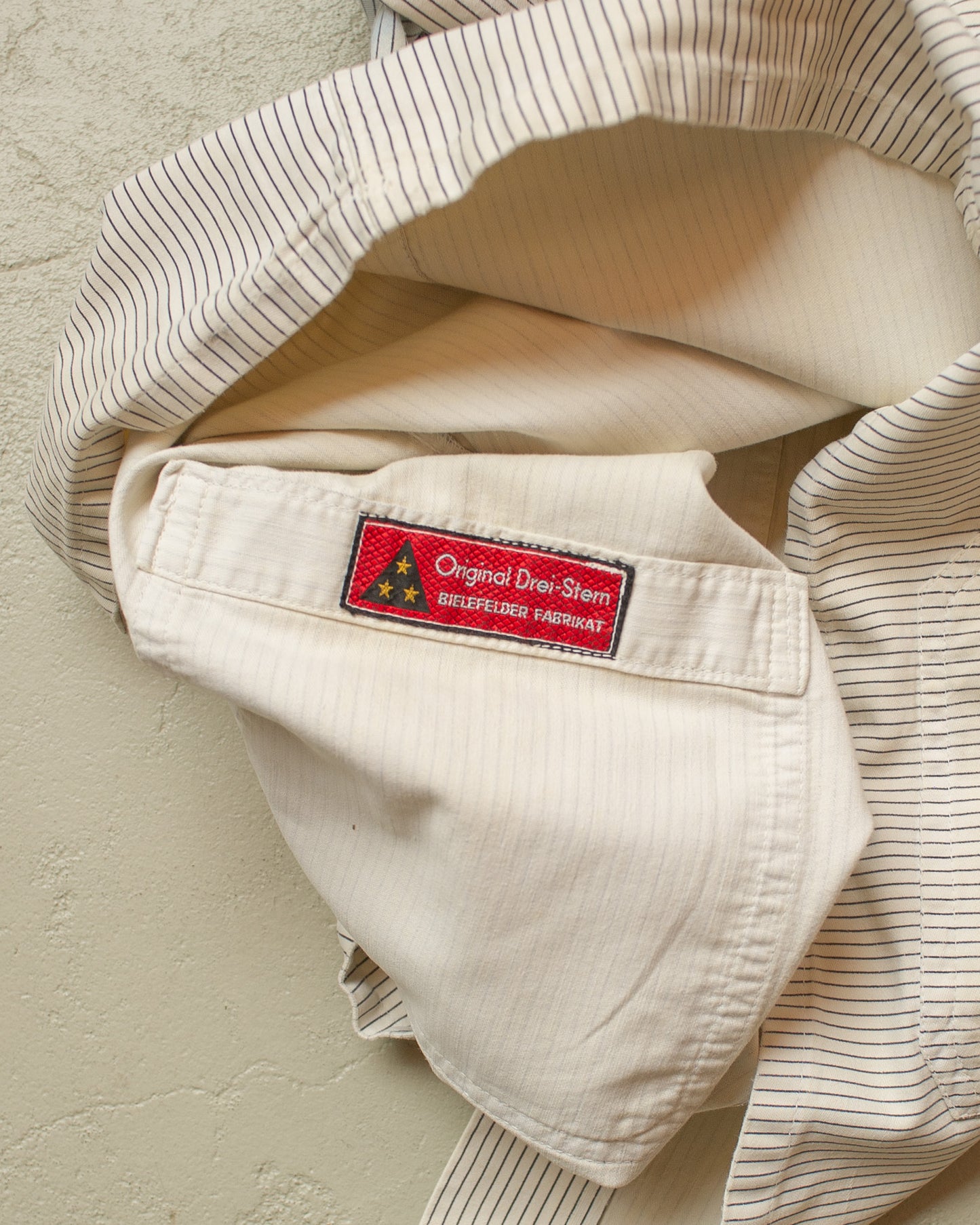 1950s/60s distressed German "Metzgerjacke" Butcher striped Work Jacket white - L/XL