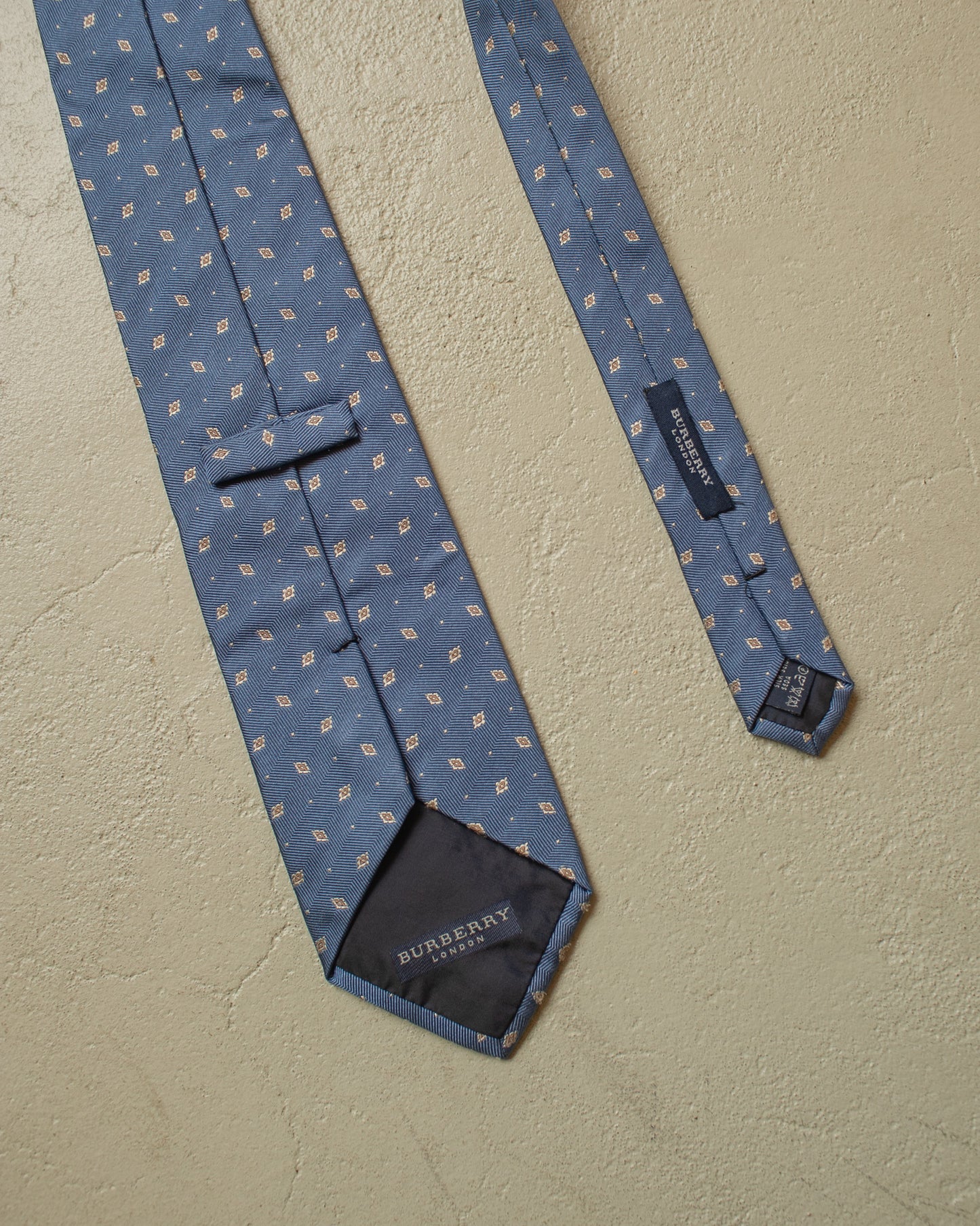 2000s Burberry Pattern Silk Tie blue