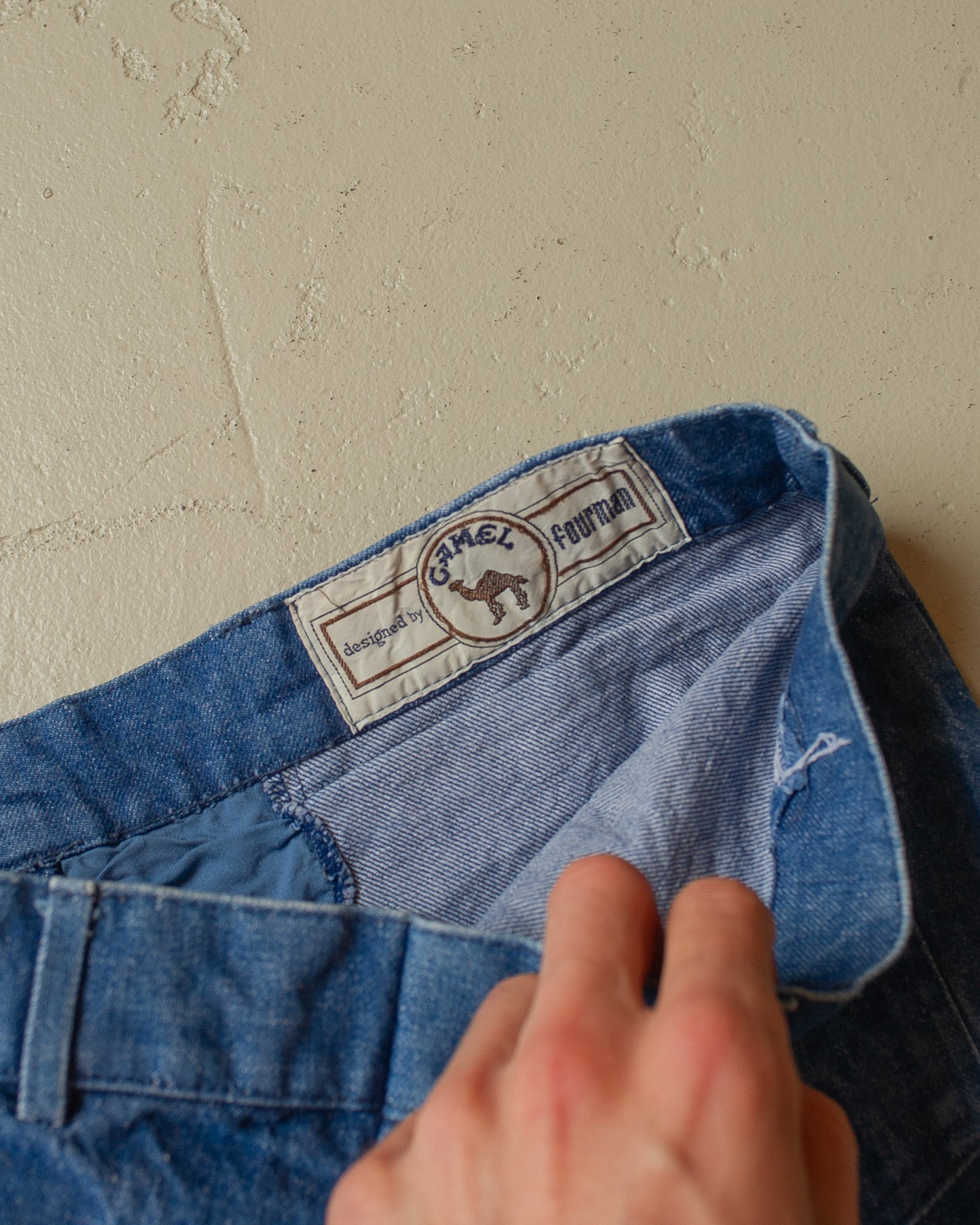 1980s Camel Flared Jeans - W34 L30