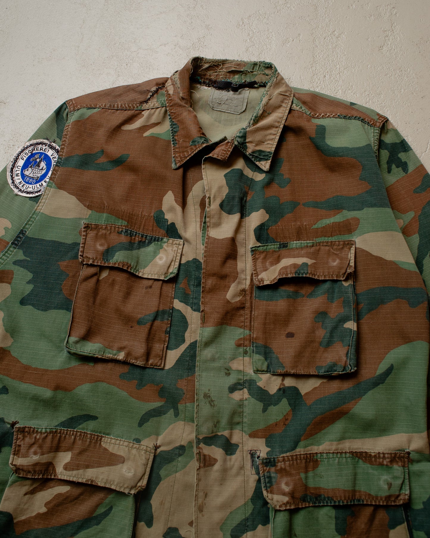 1980s US Army distressed Woodland Camo Field Jacket - L