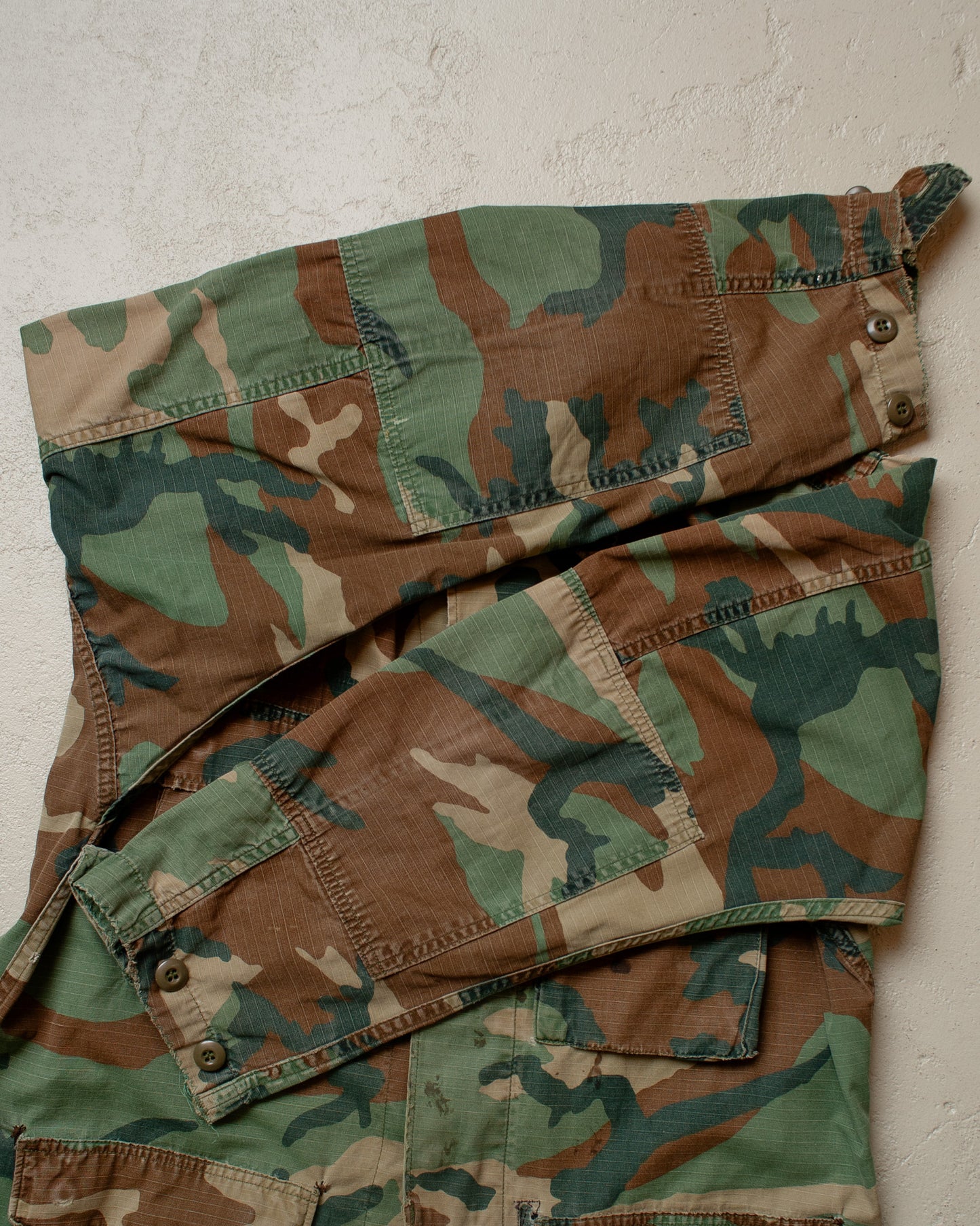 1980s US Army distressed Woodland Camo Field Jacket - L