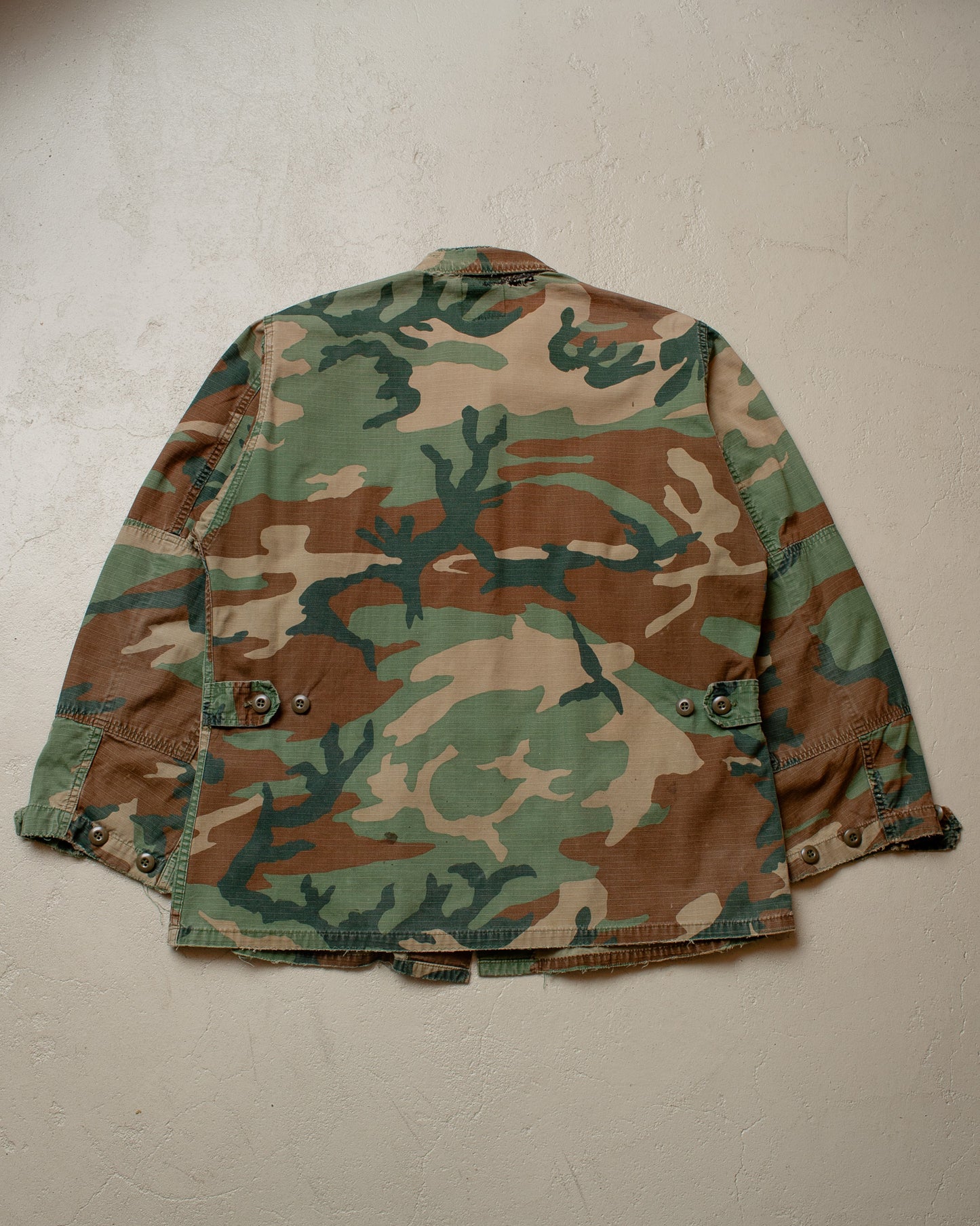 1980s US Army distressed Woodland Camo Field Jacket - L