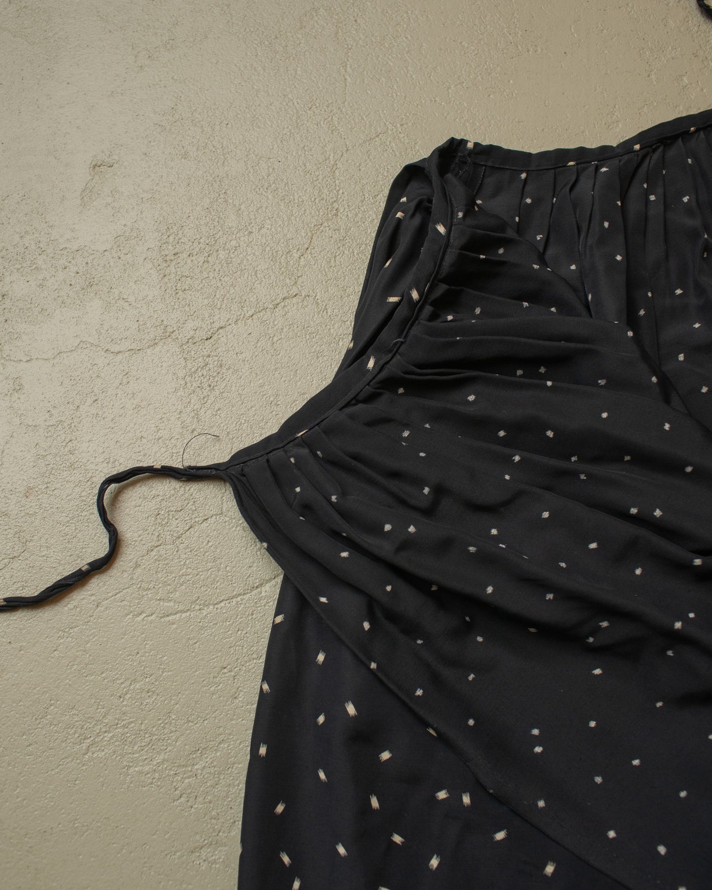 ca. 1930s-50s Womens Traditional? Maxi Skirt black - XS/S
