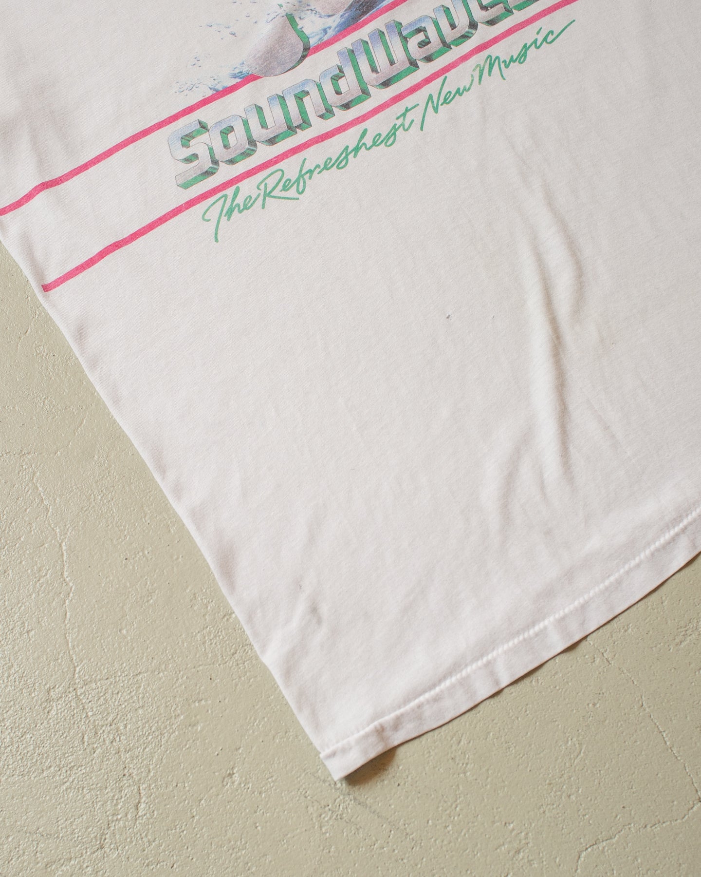 1980s distressed Salem Soundwaves T-shirt white - XL
