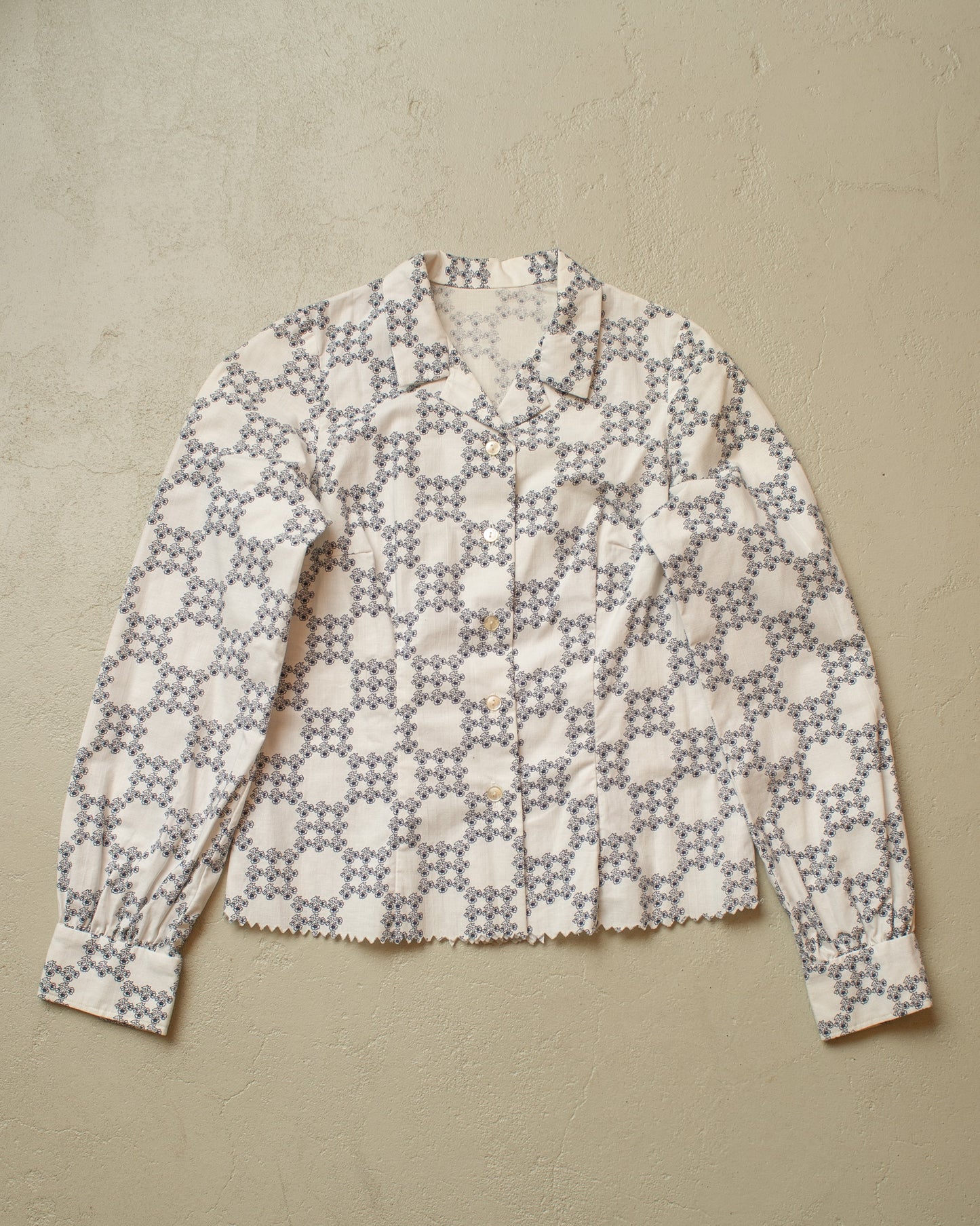 1940s/50s unworn German Womens Flower Print Blouse white -