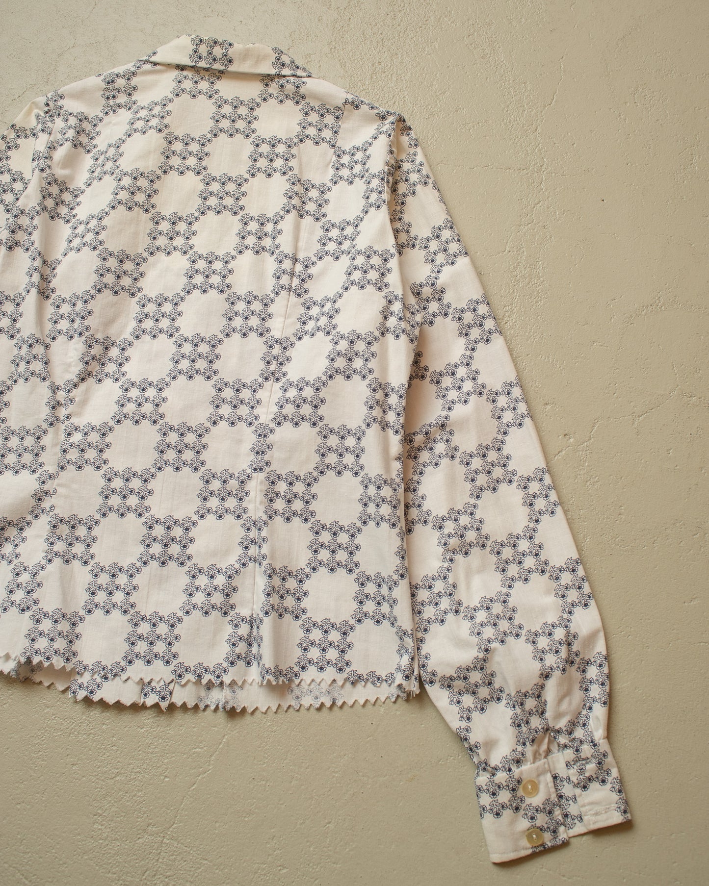 1940s/50s unworn German Womens Flower Print Blouse white -