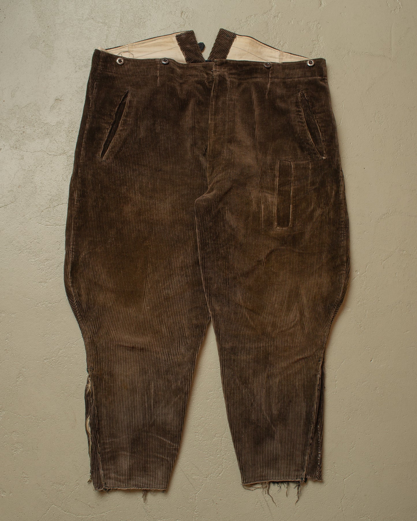 1930s German Corduroy Breeches brown - W41 L24