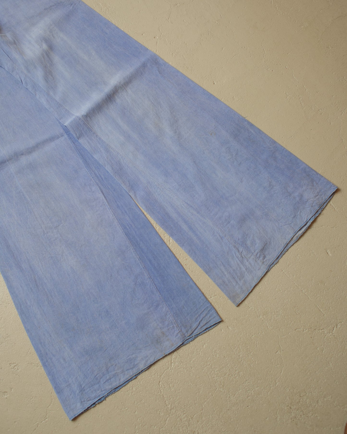 1970s faded German light Bellbottoms blue - W28 L34