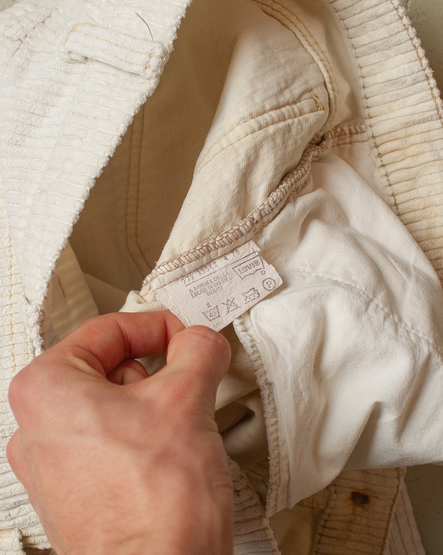 1970s Levi´s Corduroy Flared Pants white - W36 L31