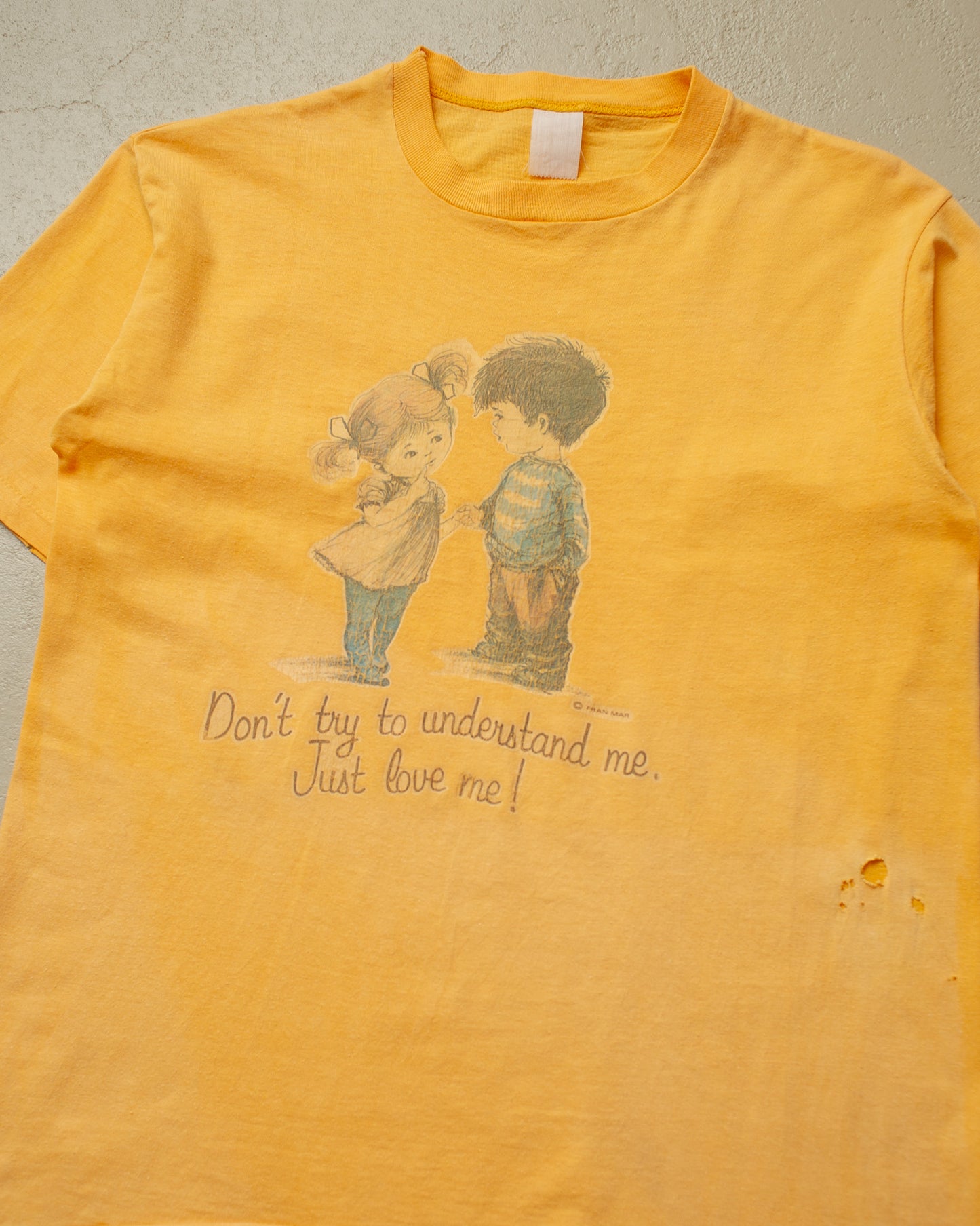 1980s distressed "Just love me!" T-shirt yellow - M