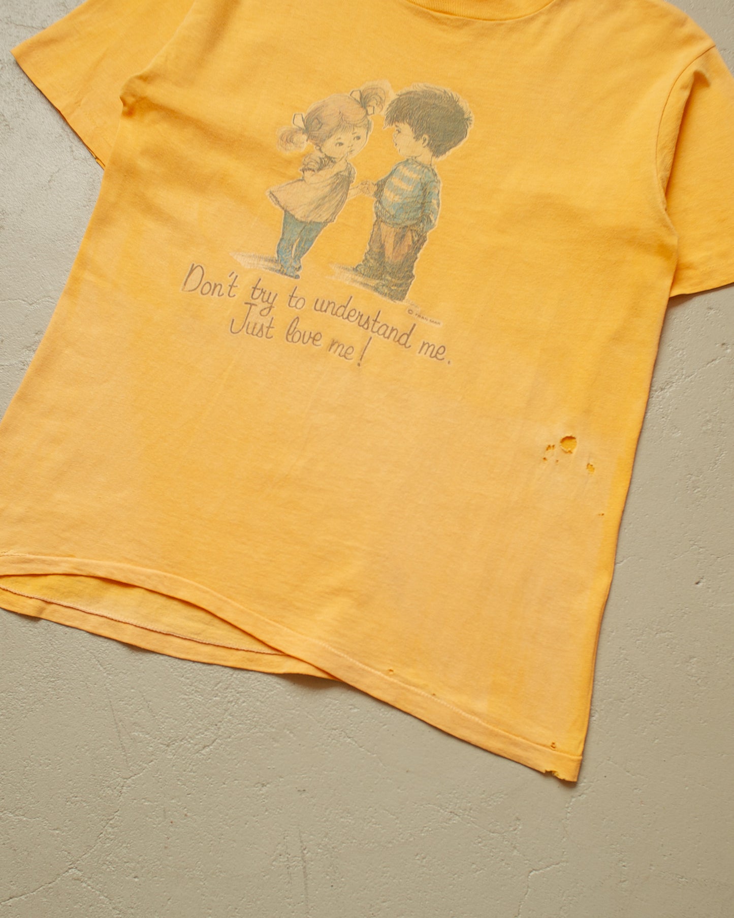 1980s distressed "Just love me!" T-shirt yellow - M